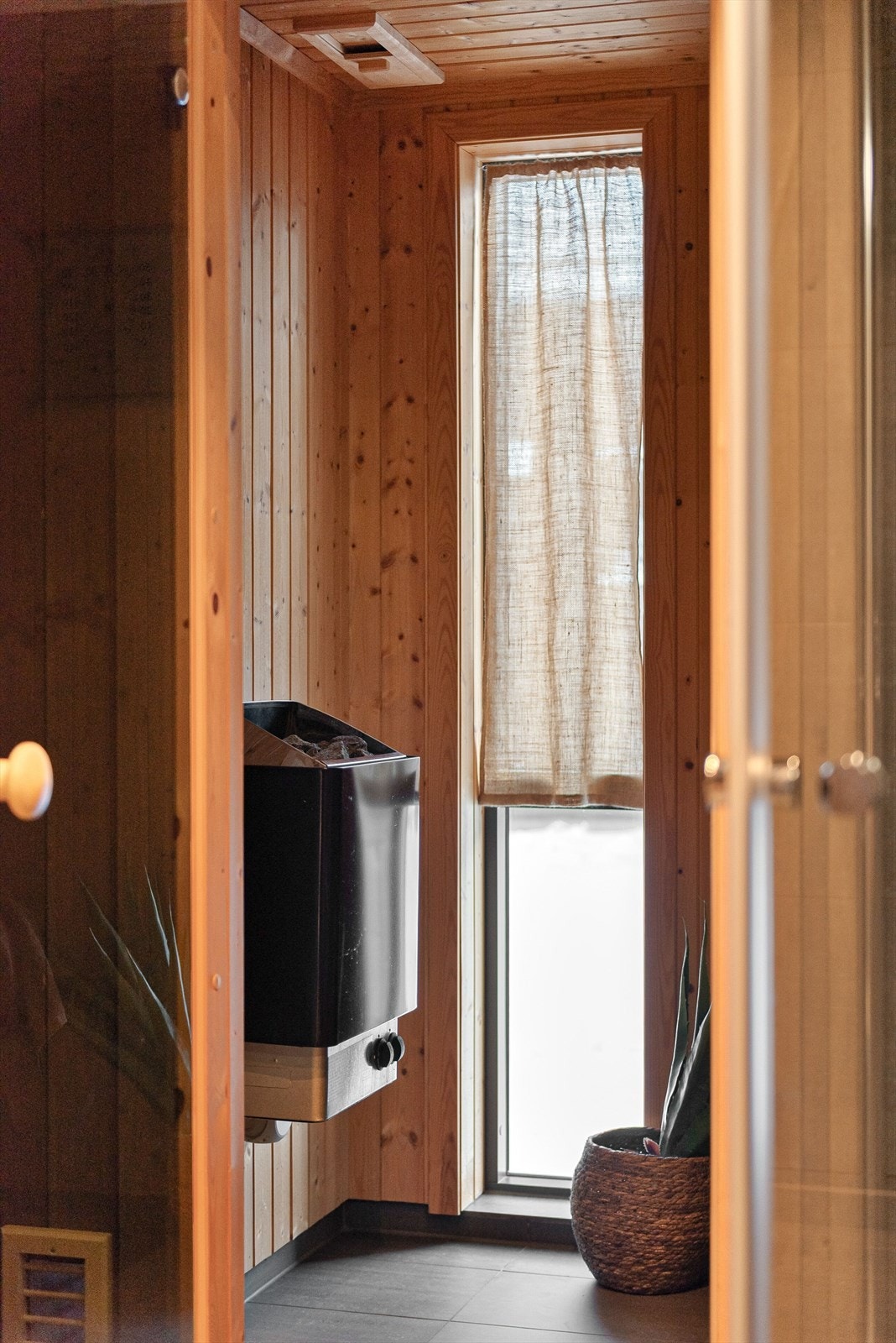 I tilknytning til det ene badet finner man en herlig badstue. Galleribilde