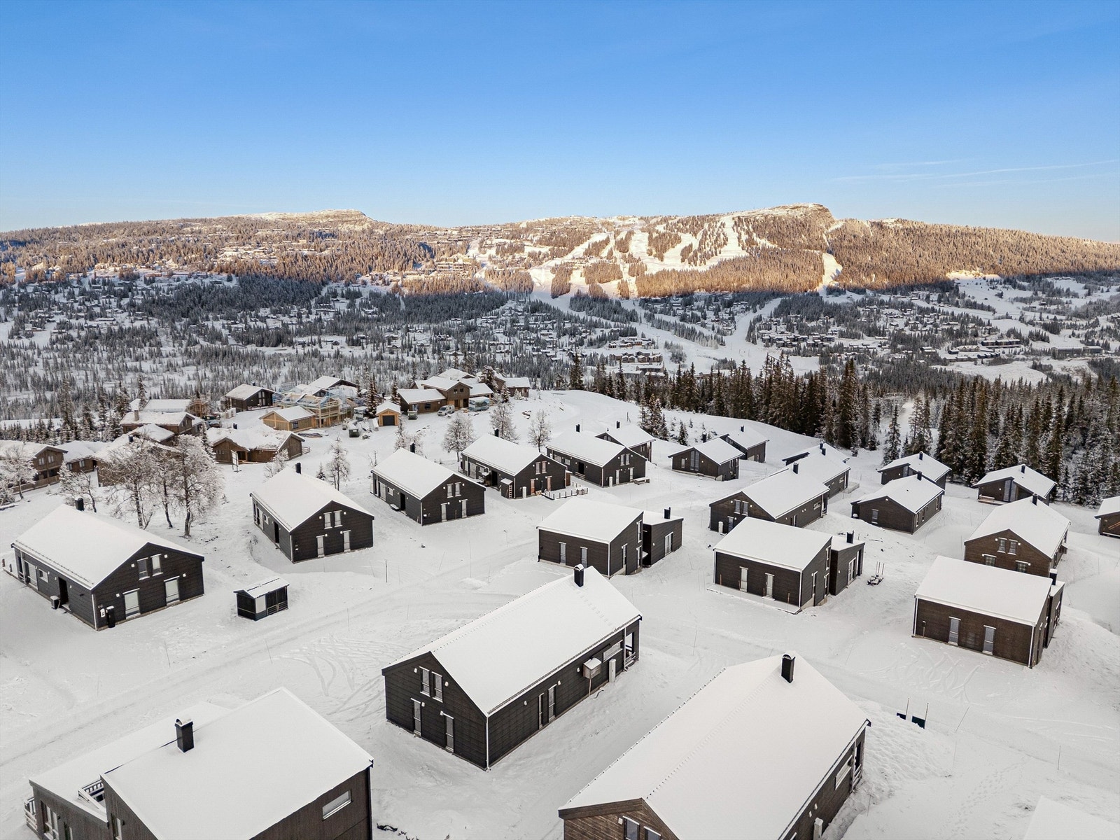 For den daglige handelen ligger Fåvang sentrum en kort kjøretur unna. Galleribilde