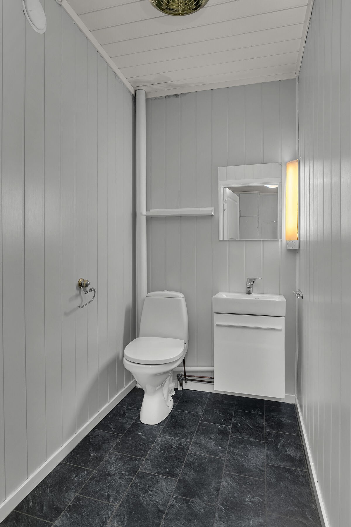 Toalettrom i 2. etasje. Galleribilde