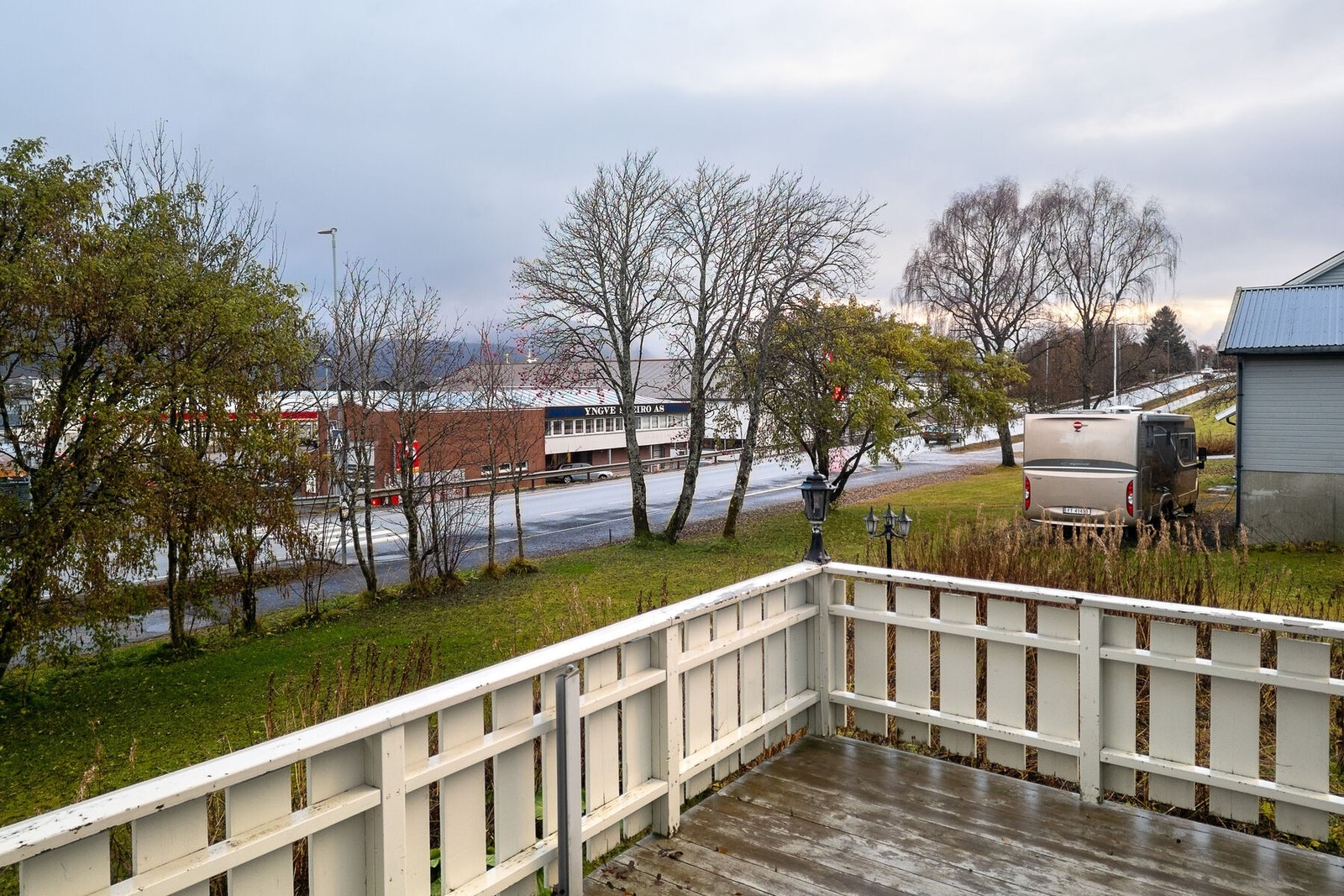 Utsikten fra terrassen. Galleribilde