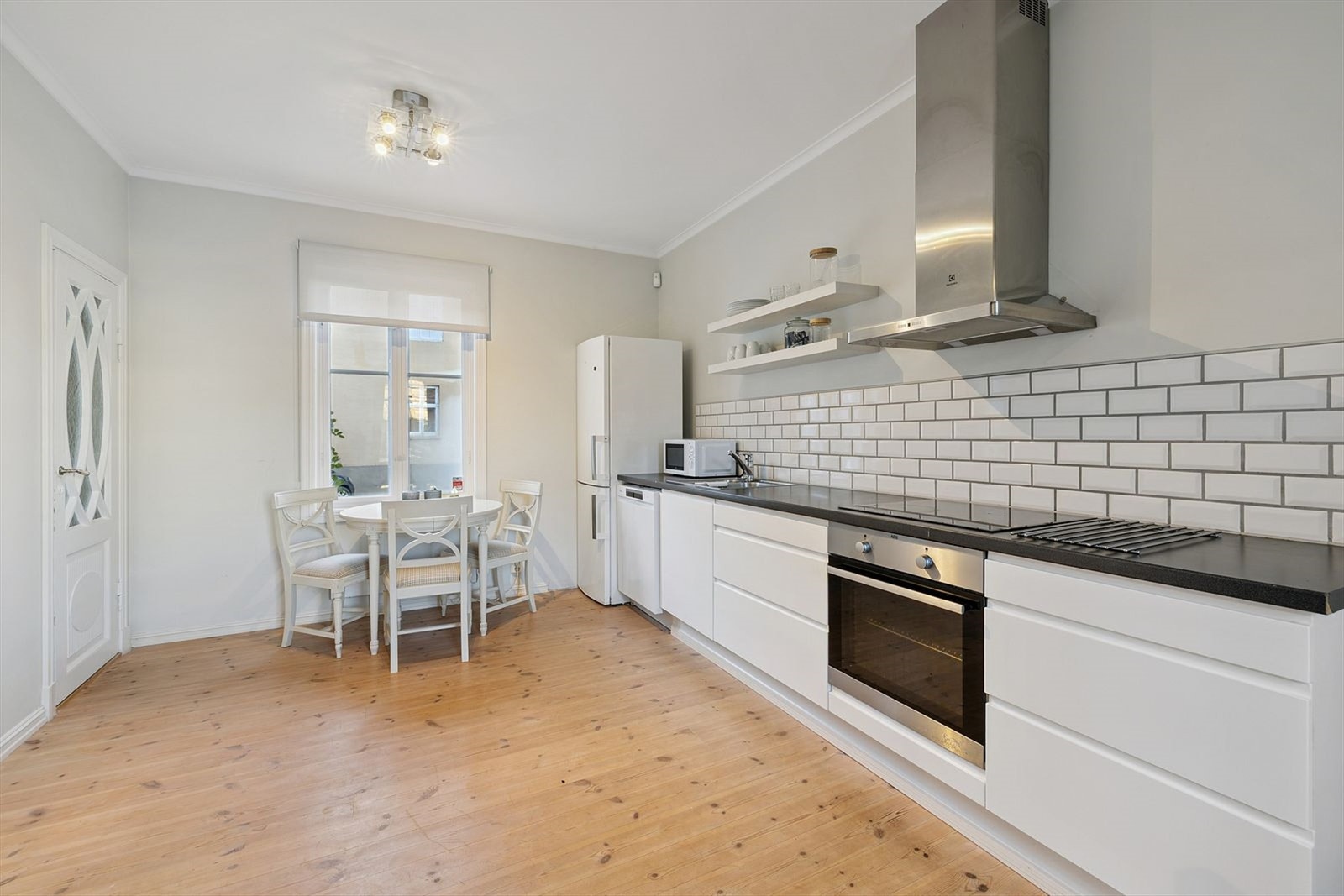 Oppgradert kjøkken med medfølgende hvitevarer! Galleribilde