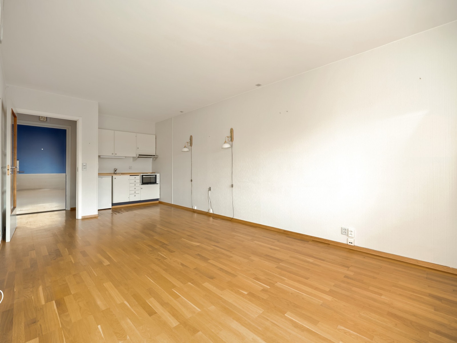 Her er det god plass til både sofagruppe og spisebord, eller annen ønsket møblering. Galleribilde