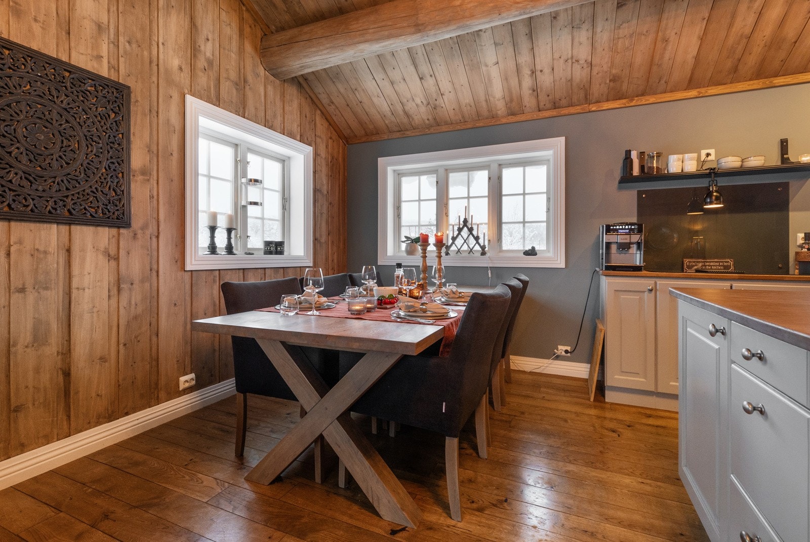 God plass til spisebord Galleribilde