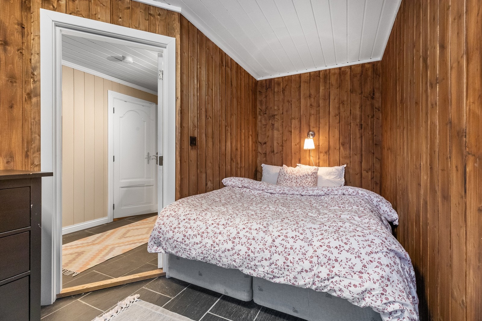 Plass til dobbeltseng Galleribilde