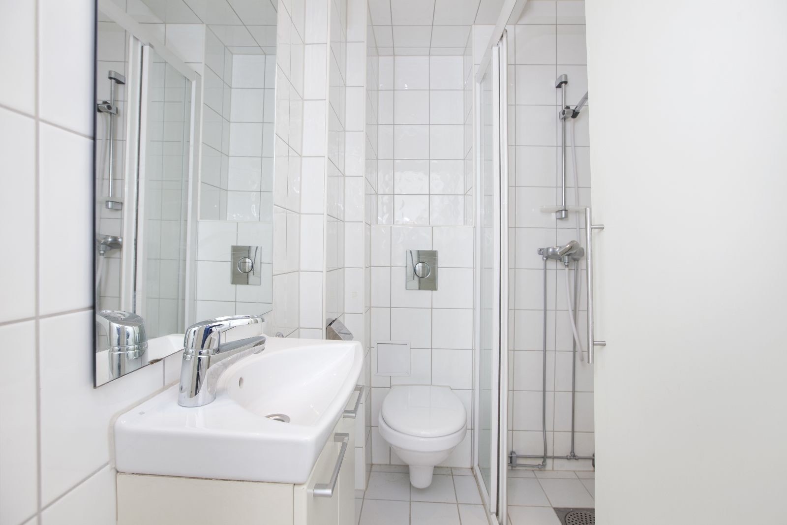 Flislagt bad. Galleribilde