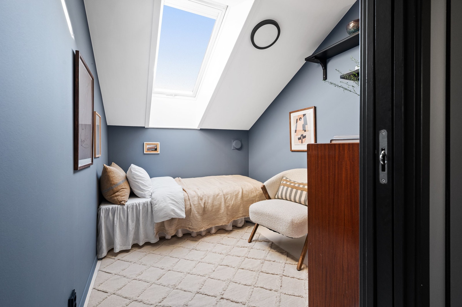 Det andre soverommet egner seg godt som barnerom, gjesterom eller kontor. Galleribilde