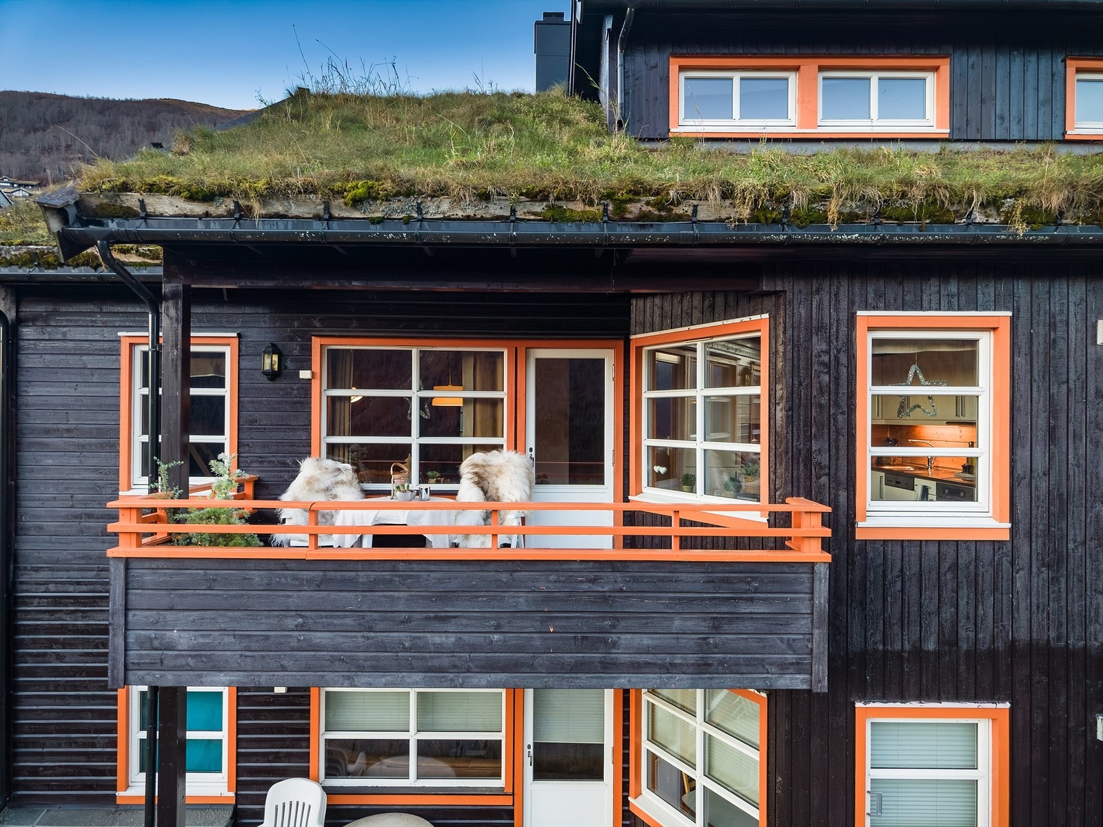 Balkong på ca. 8 kvm med gode solforhold i front. Galleribilde