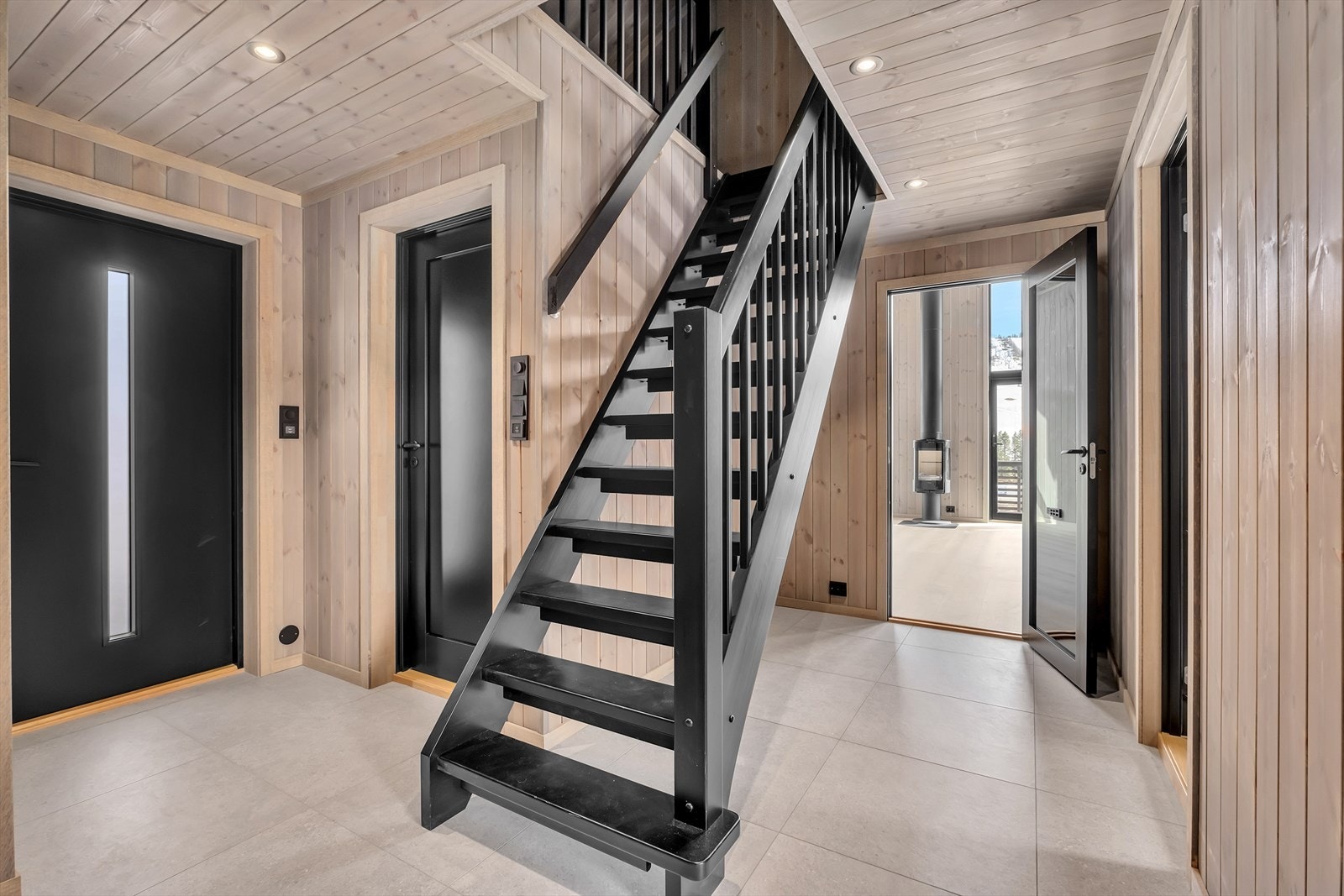 Hall m/adkomst til 2 etasje Galleribilde