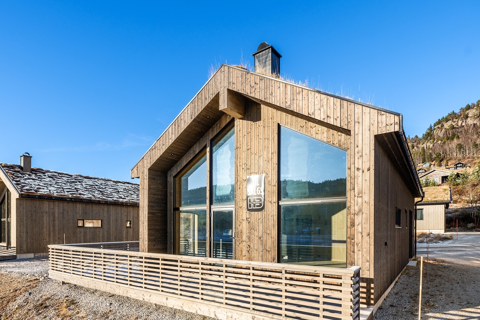 Velkommen til Langfitvegen 7! Hytta er presentert av Gaute Kverneland v/Aktiv Eiendomsmegling avd. Kristiansand. Foto: Ivars Upe Galleribilde