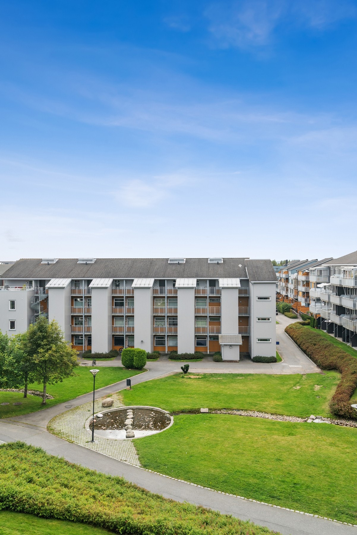 Jessheim kulturhus byr på konserter, teater, kino og utstillinger - et komplett kulturtilbud i gangavstand. Galleribilde