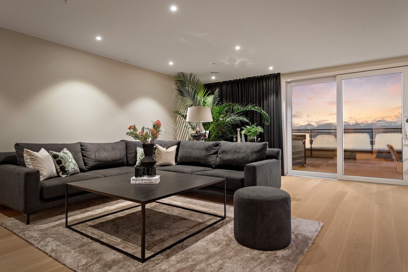 Nydelig kveldsstemning fra stuen. Galleribilde