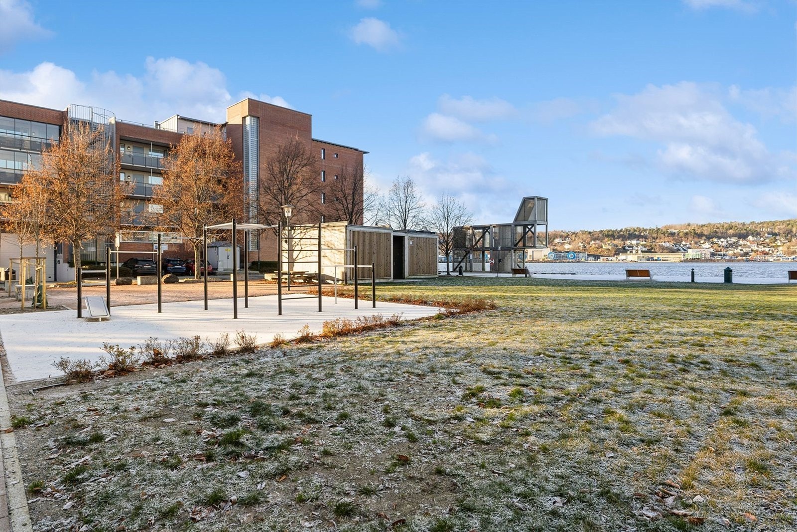 Nærområdet, et steinkast unna boligen! Galleribilde