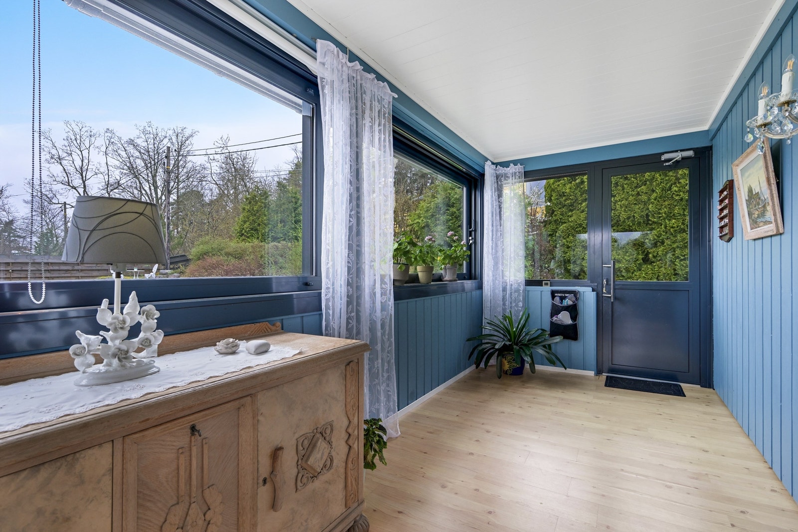 Adkomst til baksiden av huset. Galleribilde