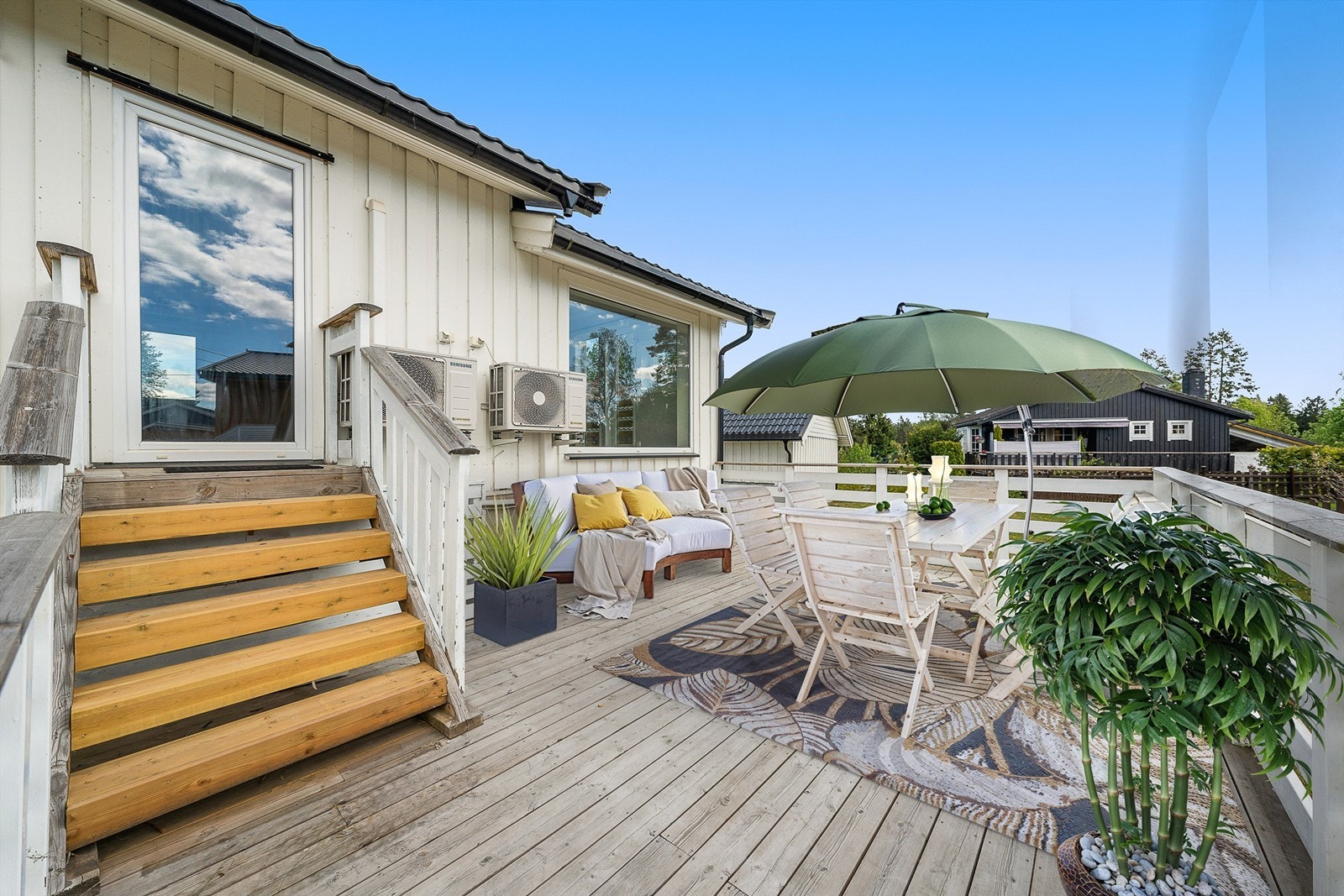 Digitalt stylet | Solrik terrasse! Galleribilde