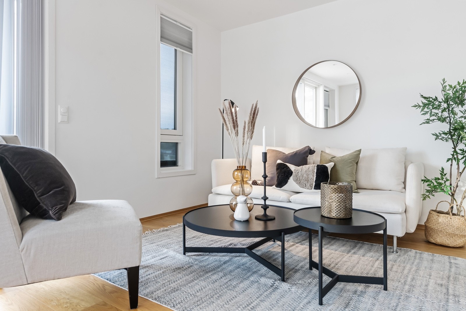 Gode møbleringsmuligheter i stuen Galleribilde