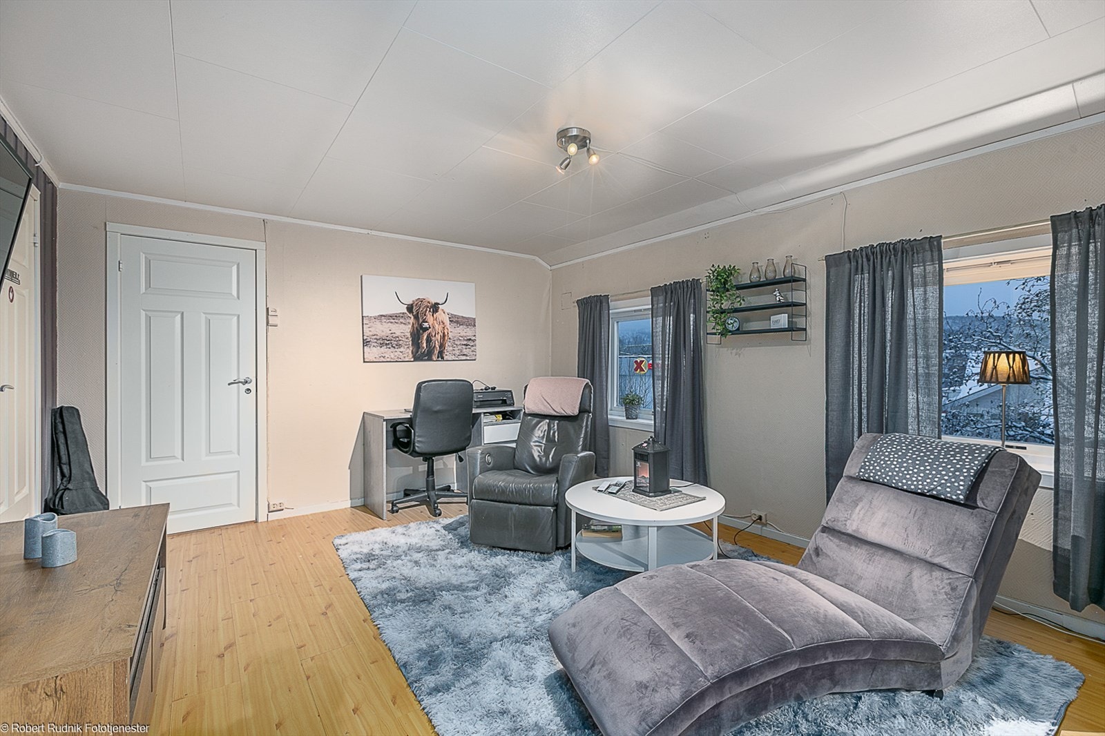 Loftstue med rom for ønsket møblering. Galleribilde