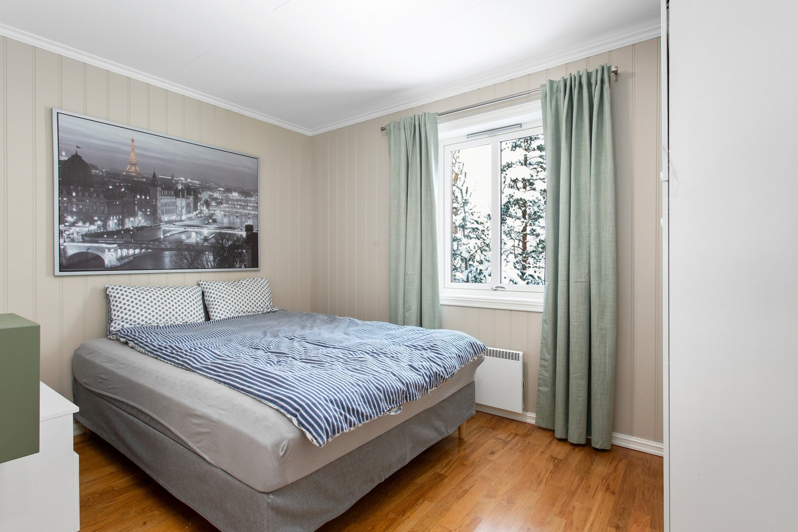 Soverom på 9,5m². Galleribilde