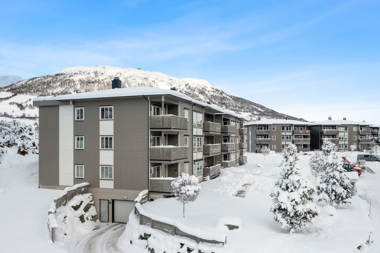 Leiligheten ligger flott til med kort gange til Oppdal sentrum. Galleribilde