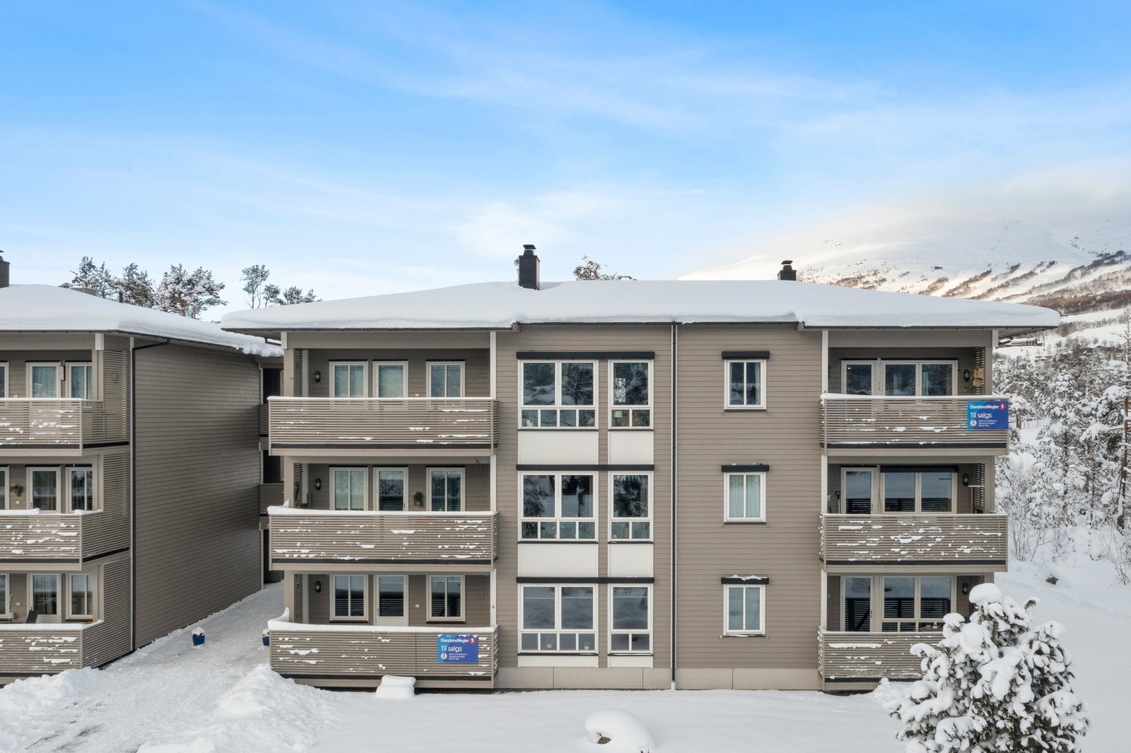 Leiligheten har flott beliggenhet i øverste etasje. Galleribilde