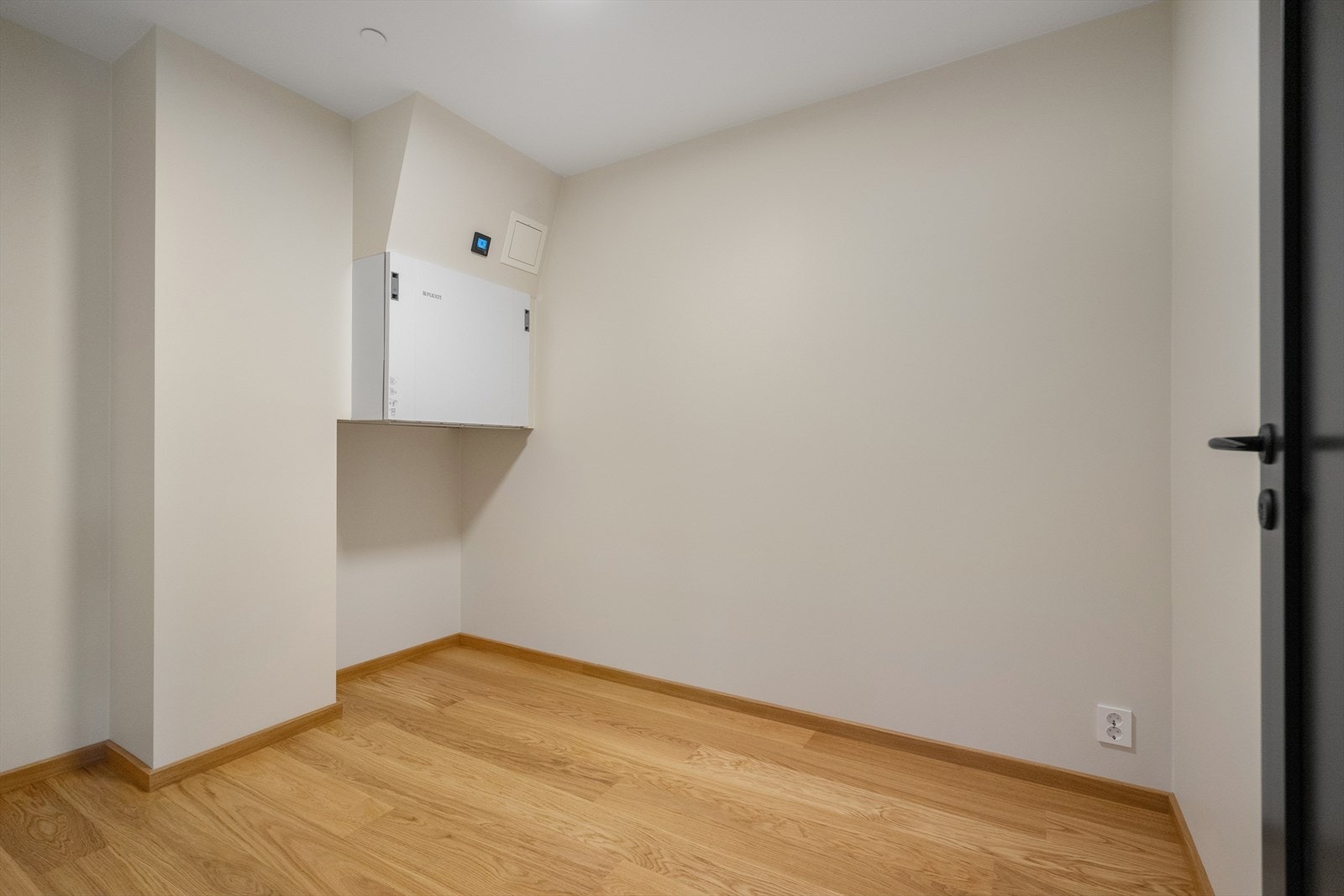 Rommet er utstyrt med balansert ventilasjon som gir et godt og energieffektivt inneklima Galleribilde