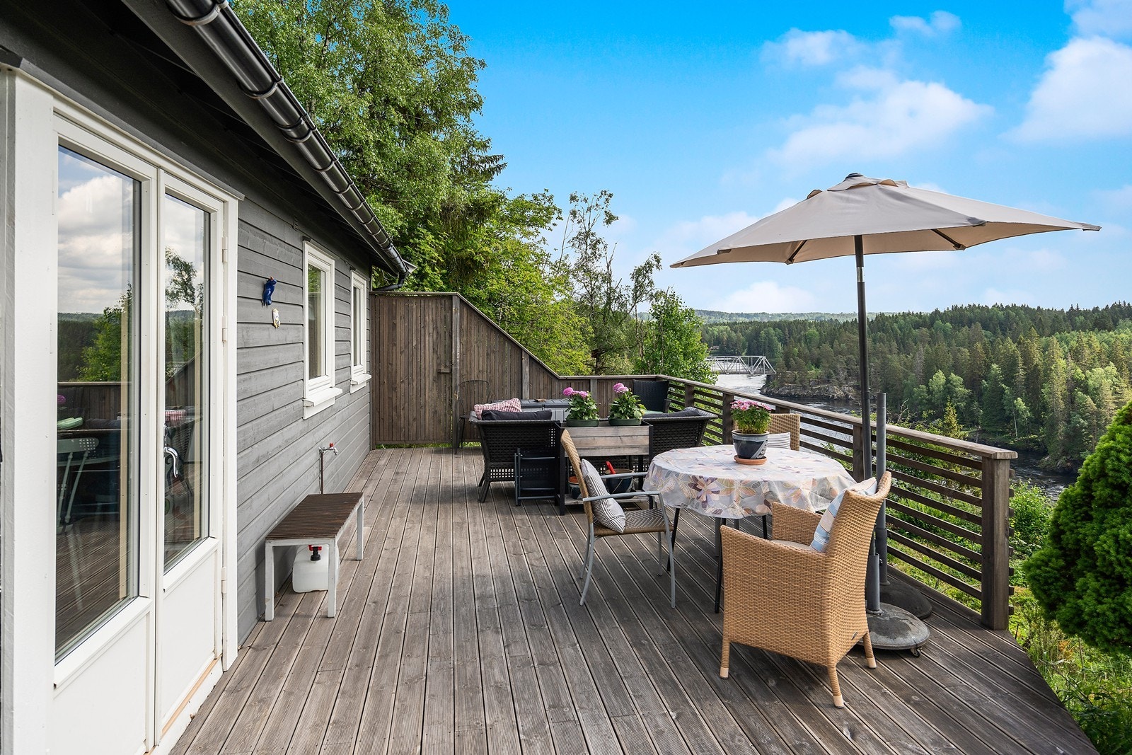 Her kan du sette deg ned og bare nyte.. Galleribilde