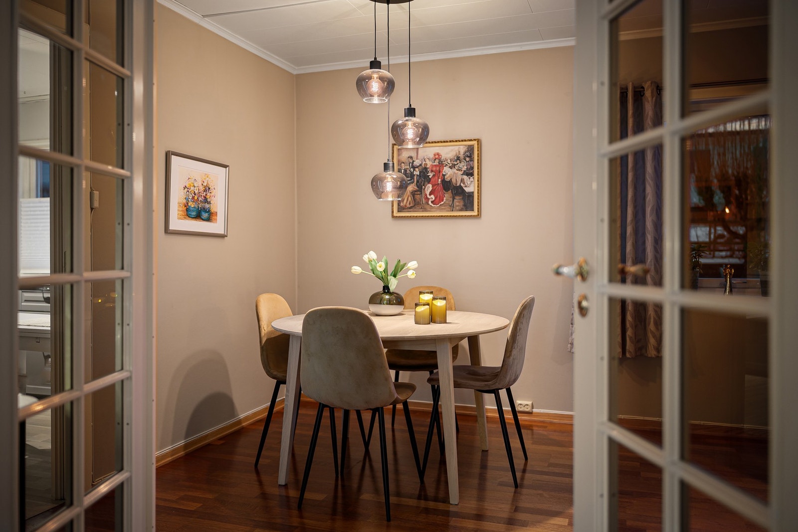 Spisestue. Galleribilde