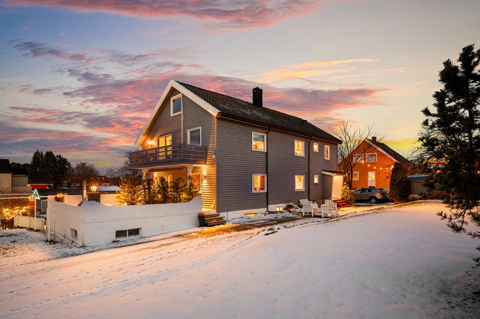 Eiendommen har en flott felles hage. Galleribilde