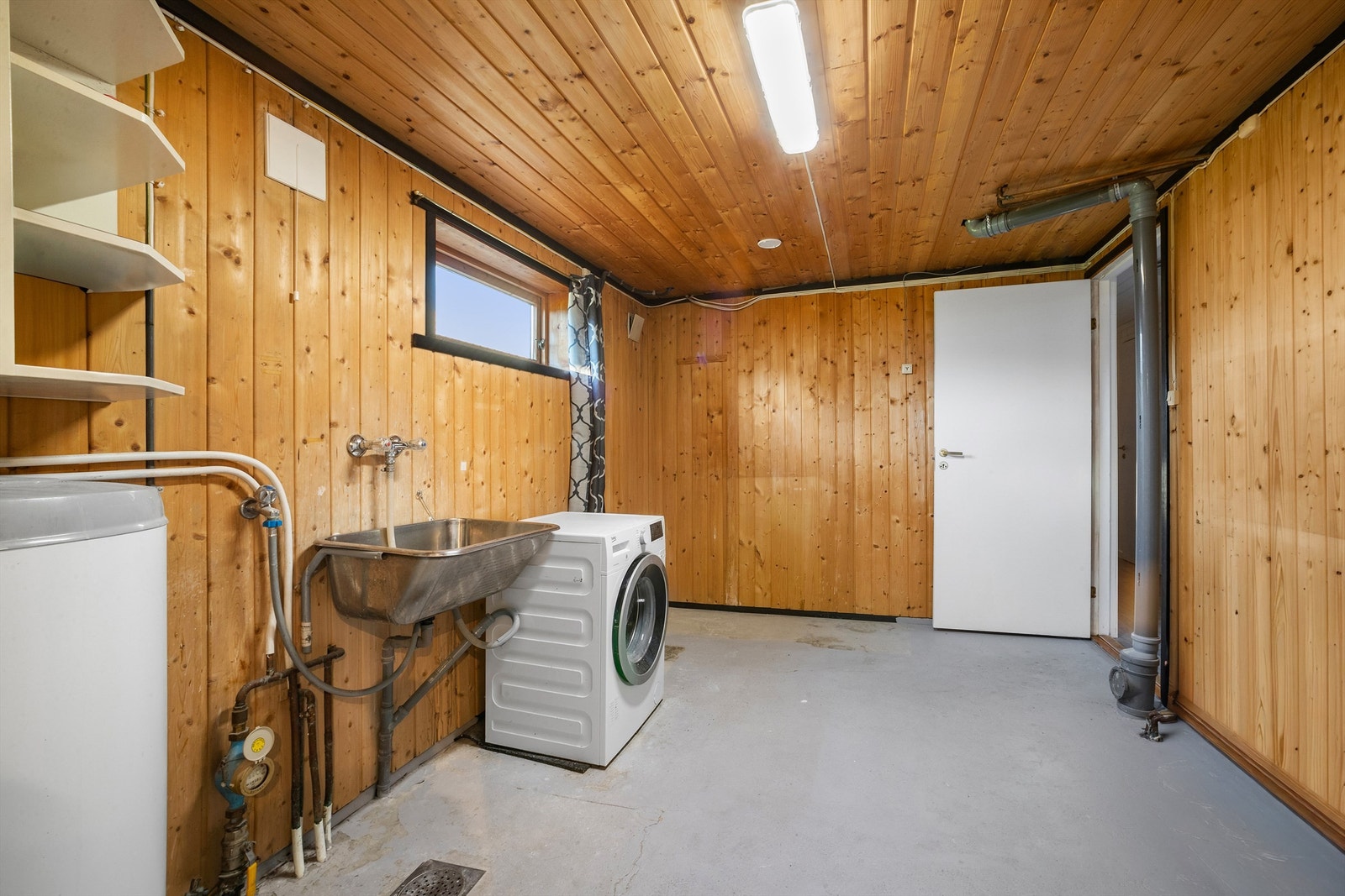 Vaskerom med god størrelse med mulighet for å innrede smarte/praktiske løsninger Galleribilde