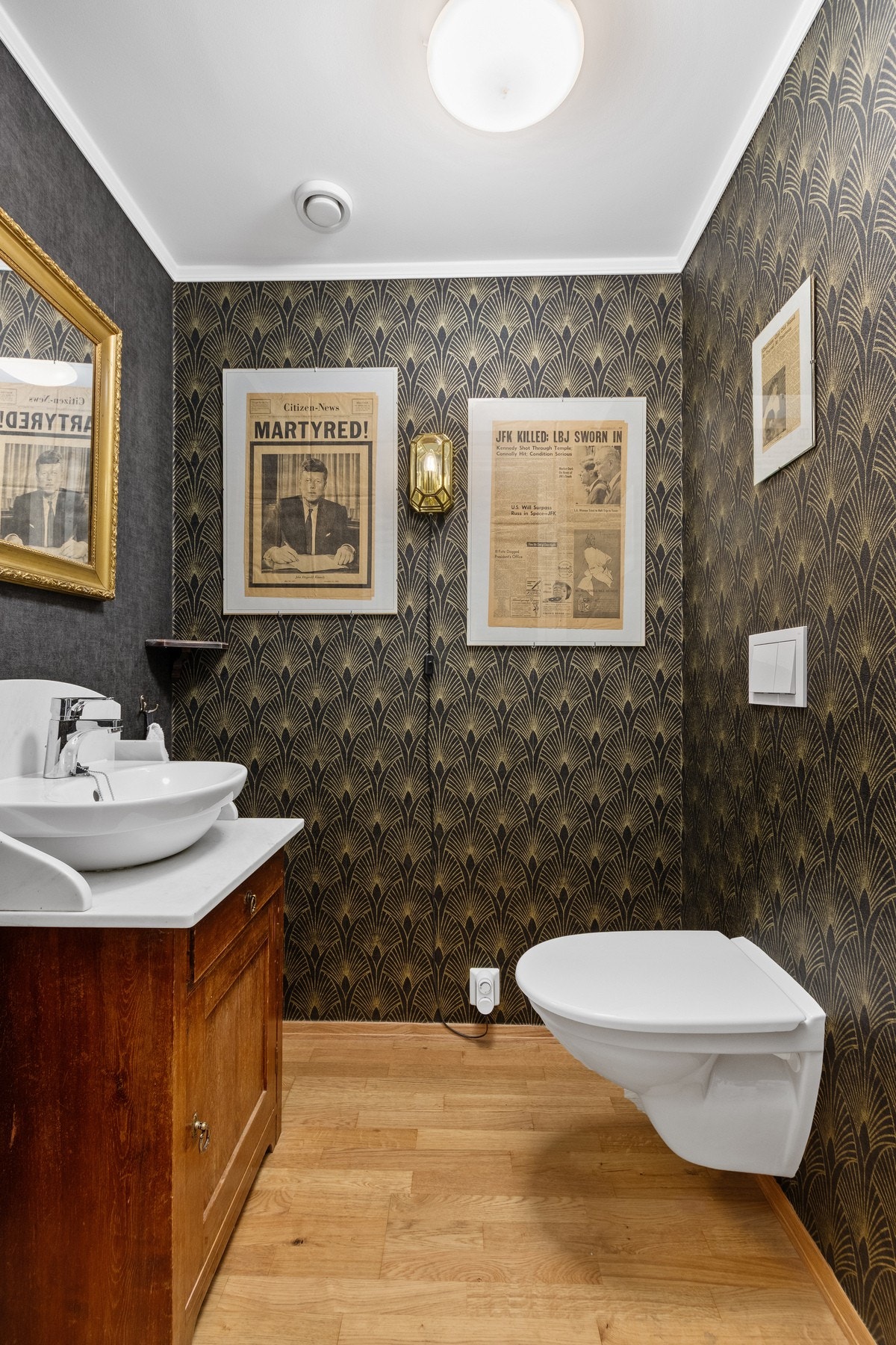 Gjestetoalett. Galleribilde