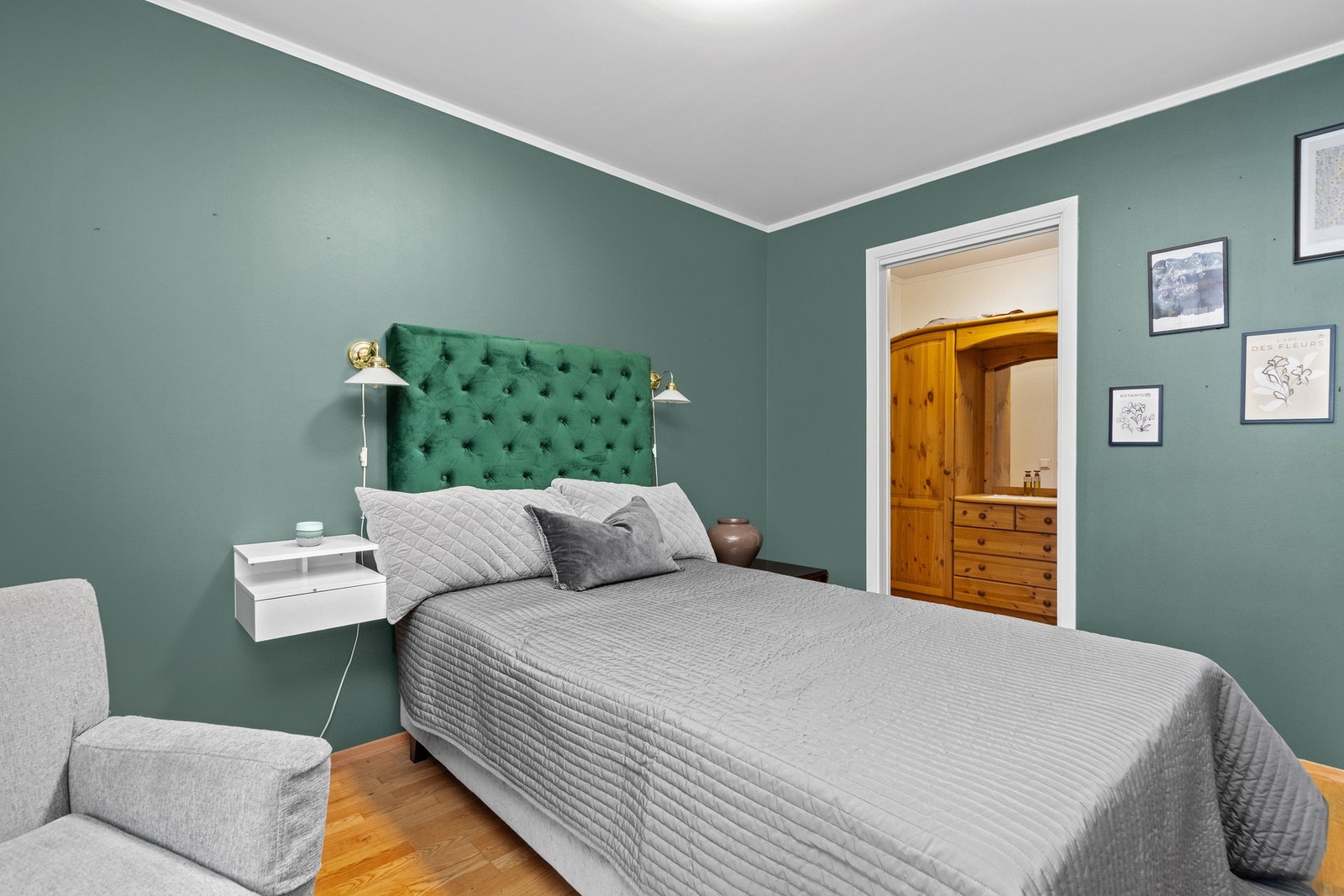 Hovedsoverom med "Walk in closet" Galleribilde