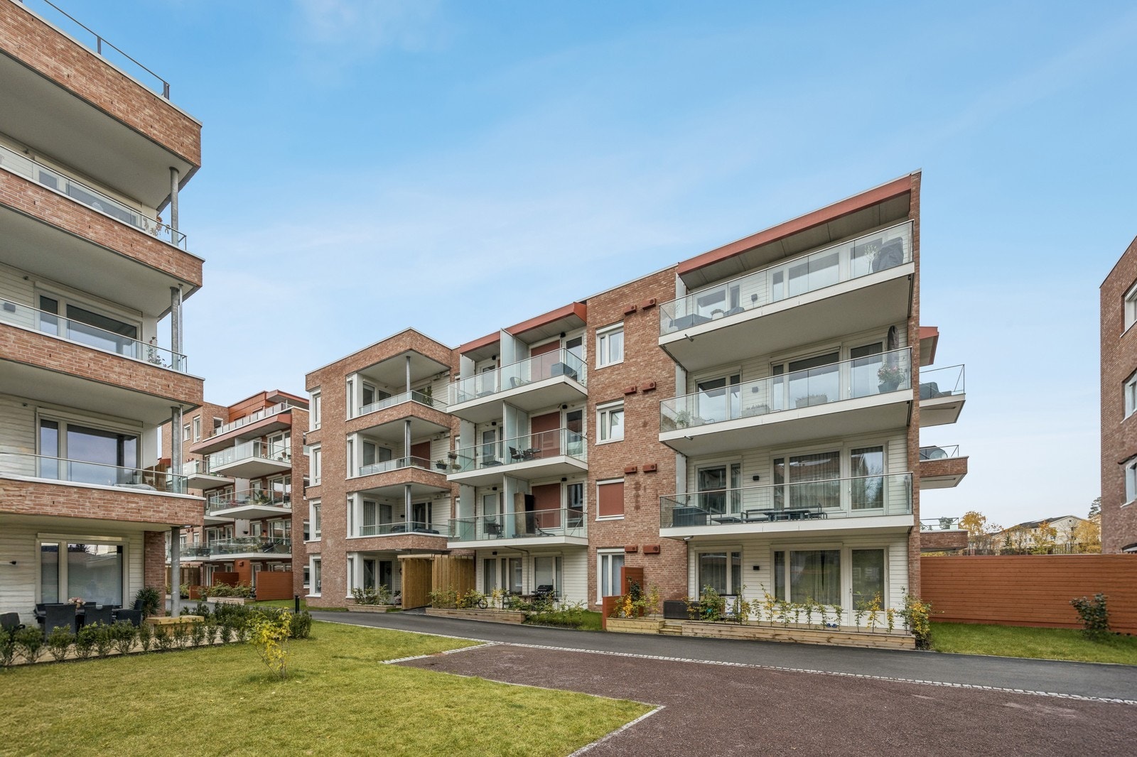 VELKOMMEN TIL PROFESSOR KOHTS VEI 83! Galleribilde