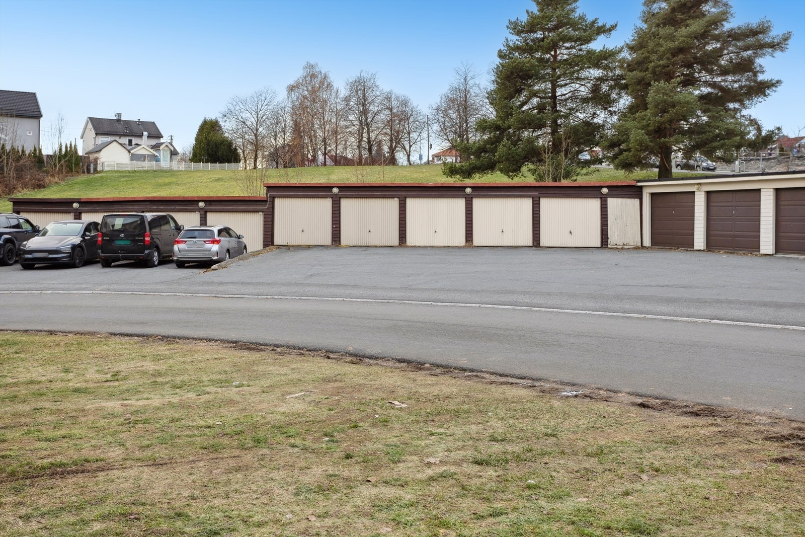 Det er mulig å leie garasjeplass etter "ventelisteprinsippet". Galleribilde