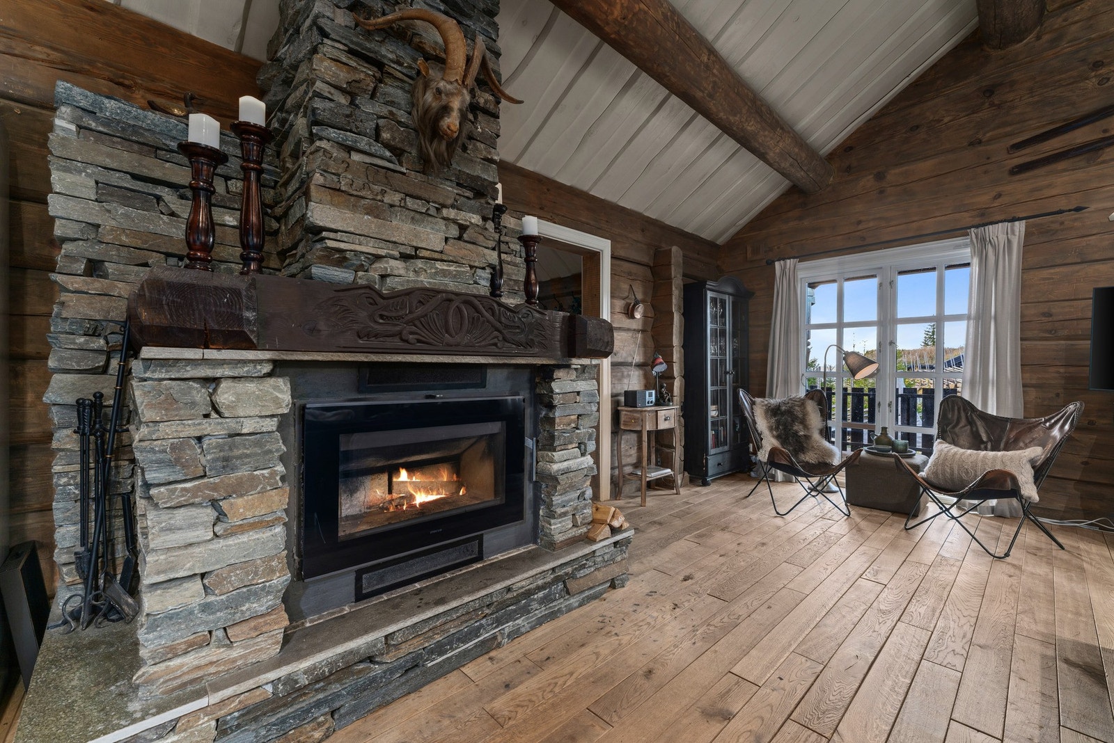 Flott peis som gir stemning og varme på kalde dager. Galleribilde