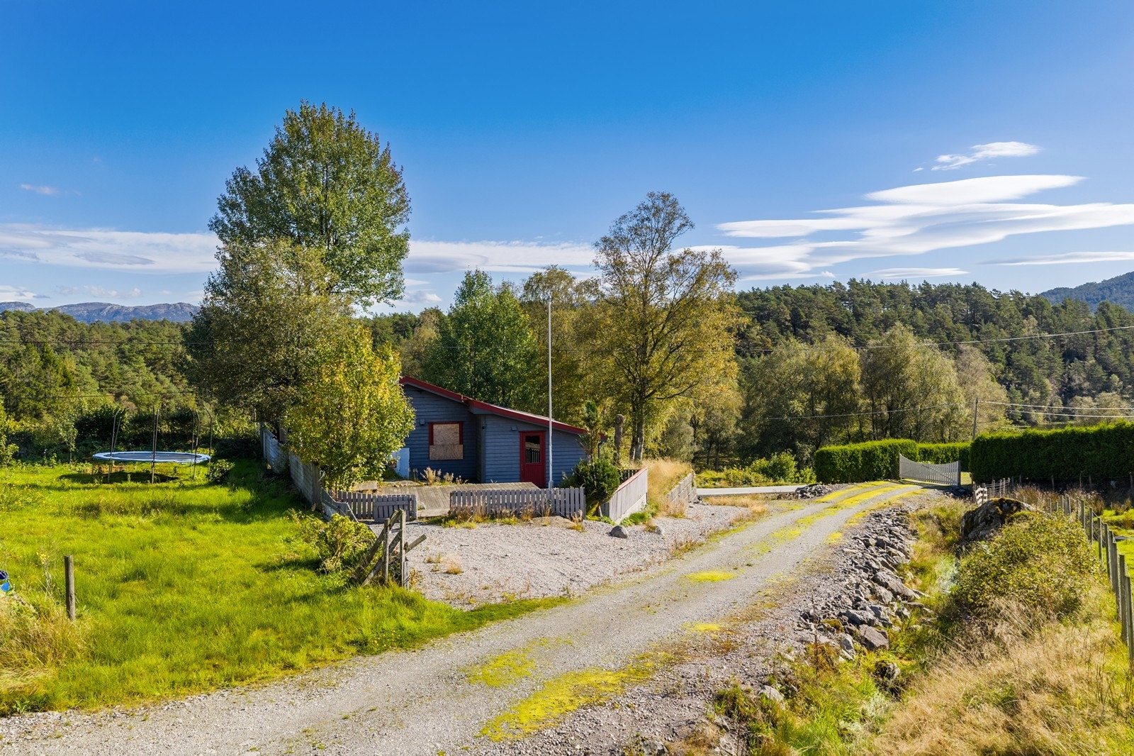Hytten er utbrent og må rives Galleribilde
