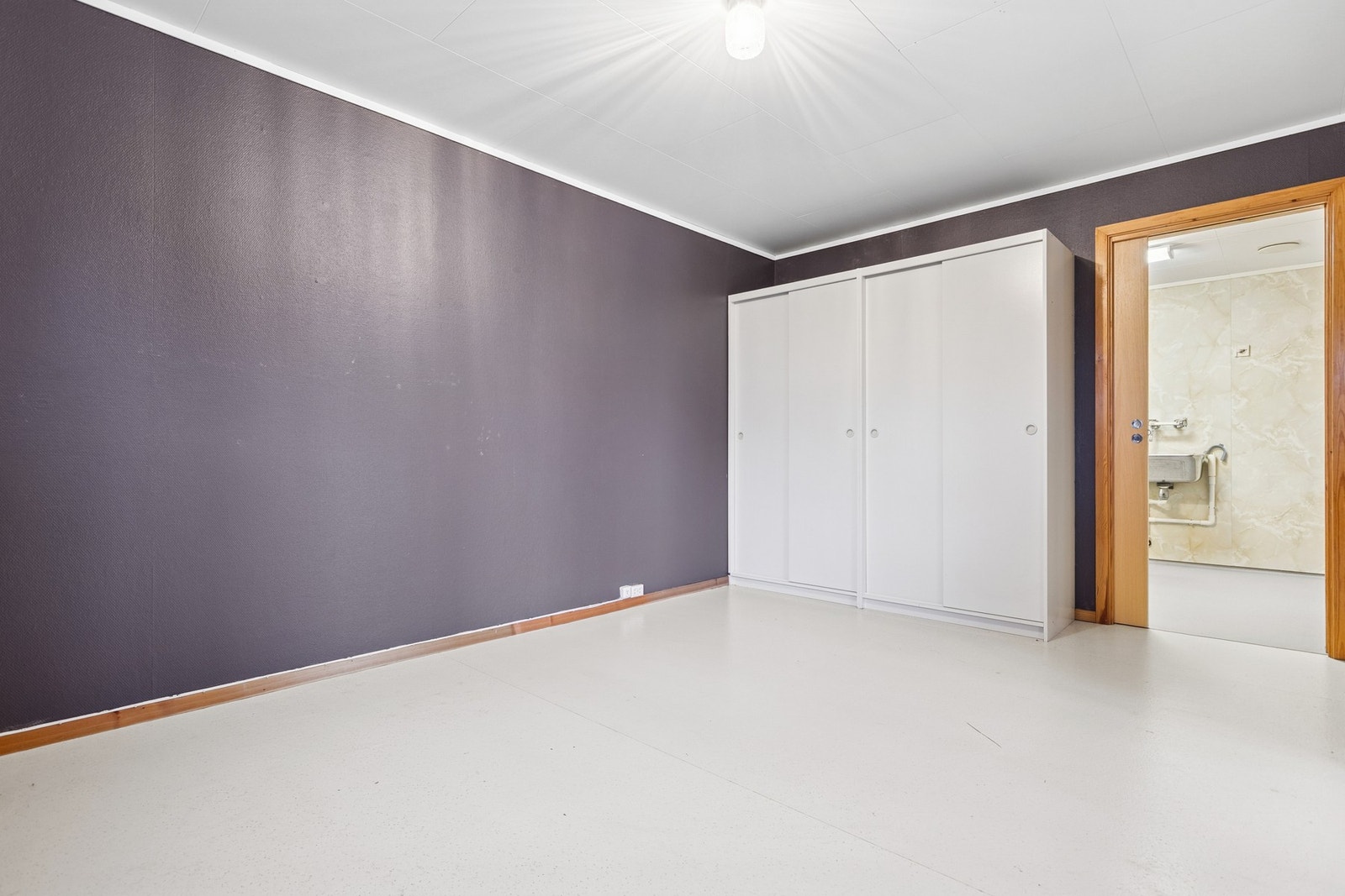 Fra soverommet har du inngang til badet. Galleribilde