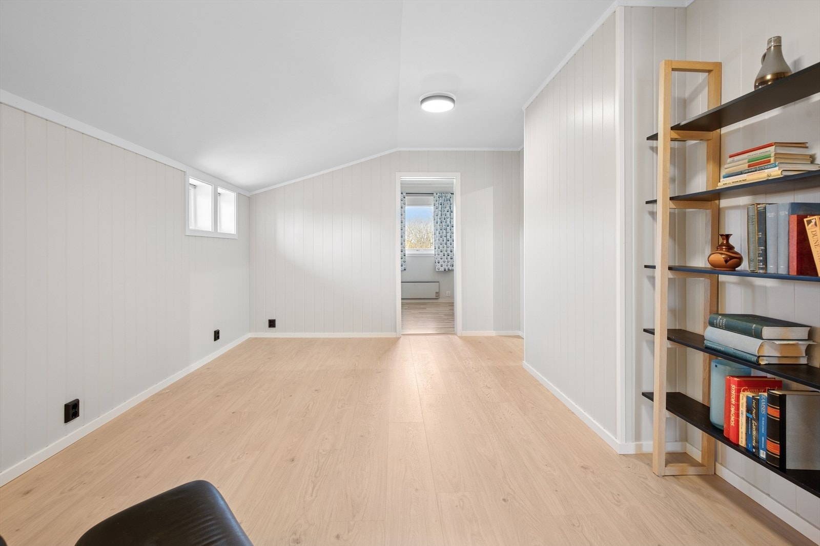 Det er to soverom på hver side av loftsstuen. Galleribilde