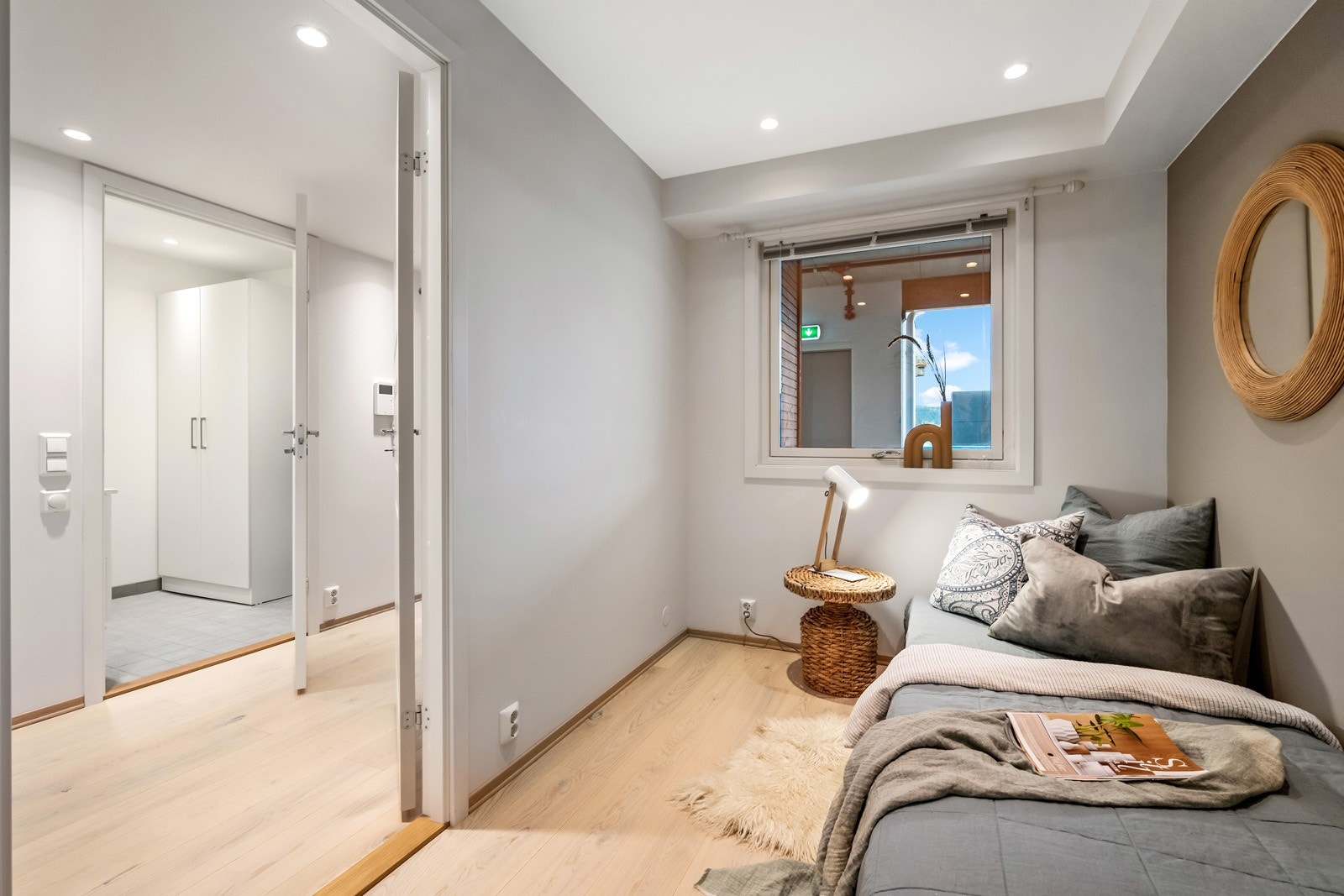 Her er det plass til seng og nattbord. Galleribilde