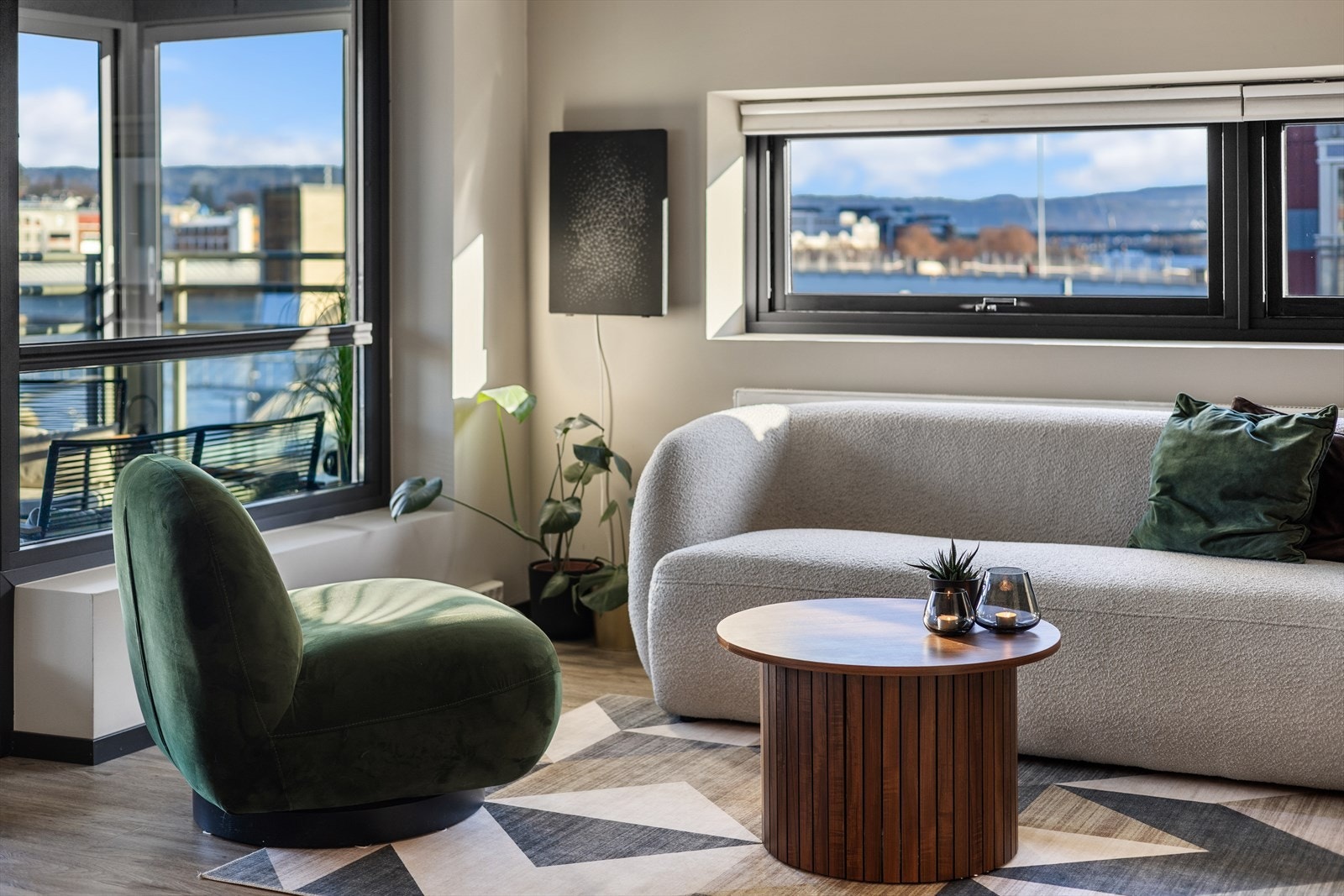 Lyst og delikat Galleribilde