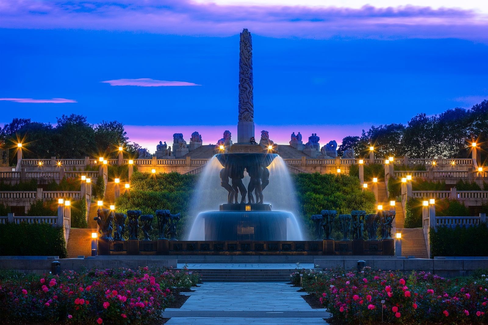 Vigelandsparken - flotte rekreasjonsmuligheter og hyggelige serveringssteder som Anne på landet. Galleribilde