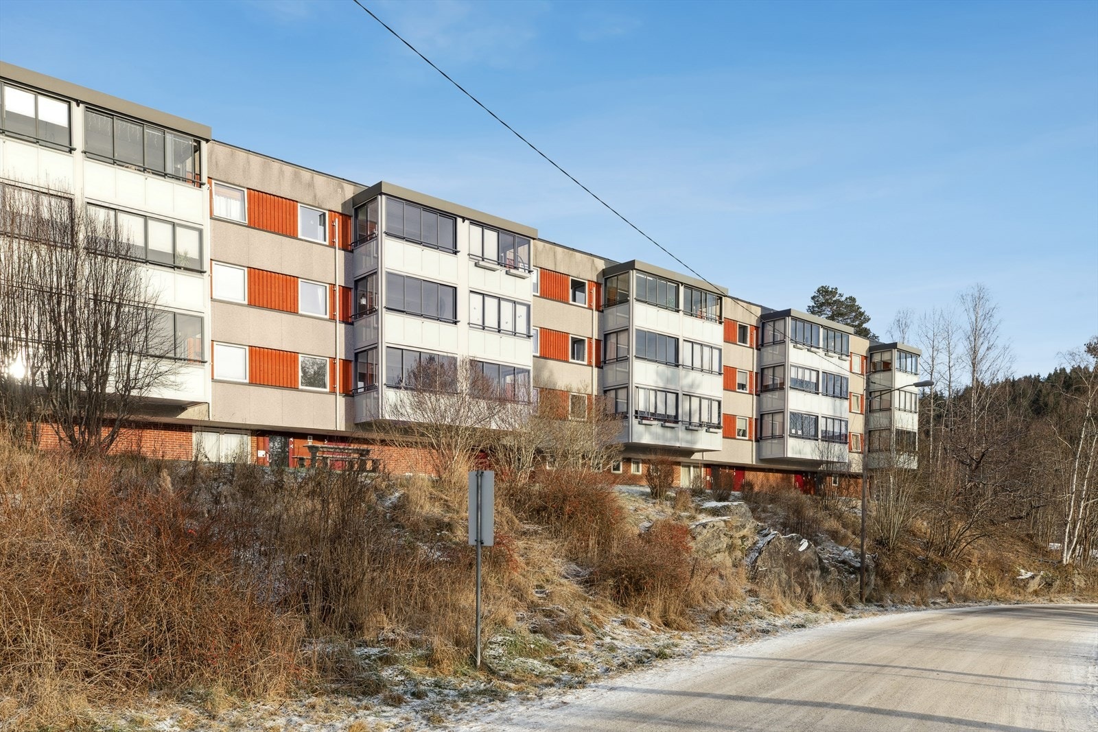 Fasadebilde mot balkongsiden som vender mot syd. Galleribilde