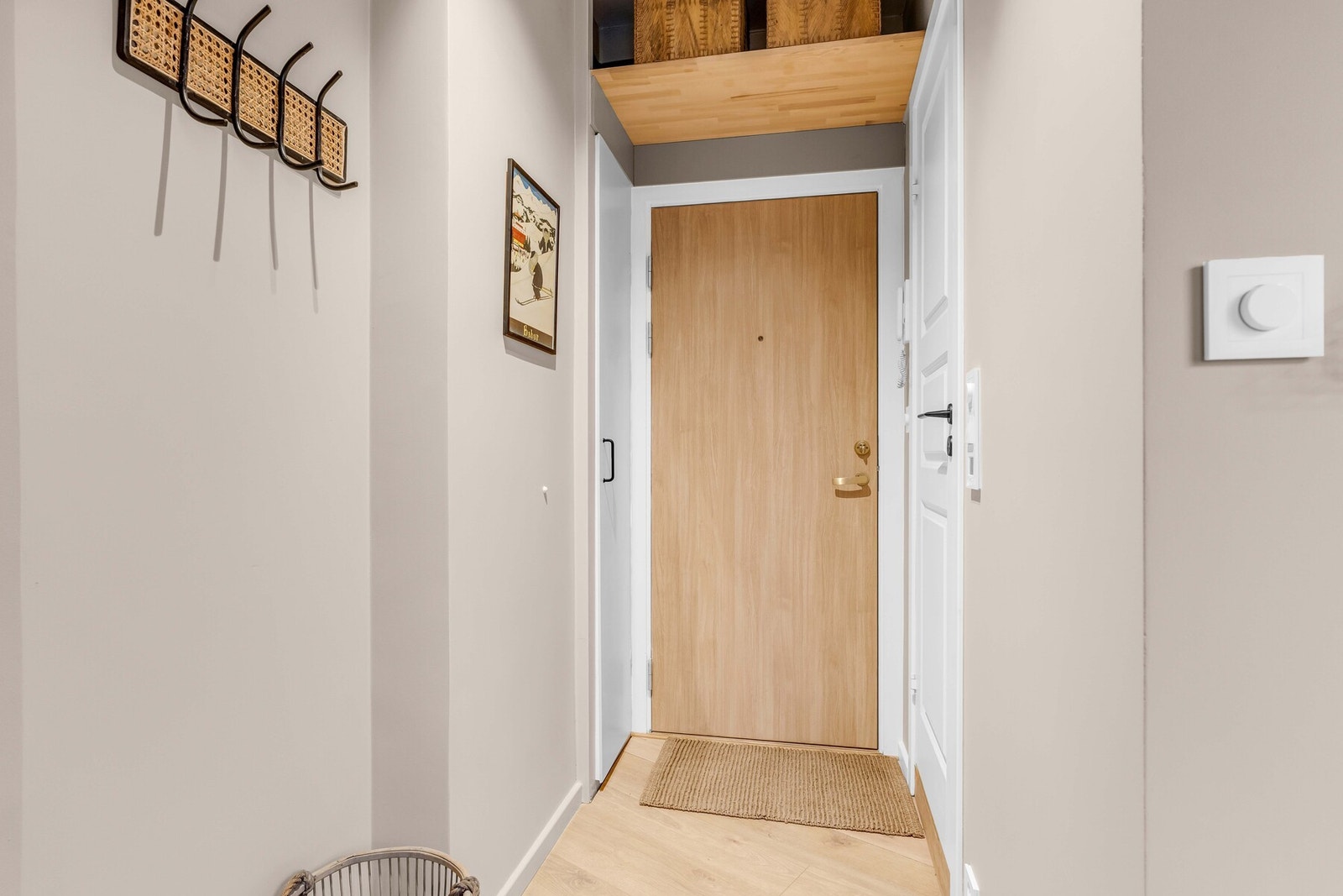 Leilighetsdør med brannklassifisering B-30 og lydisolering 35 dB. Galleribilde