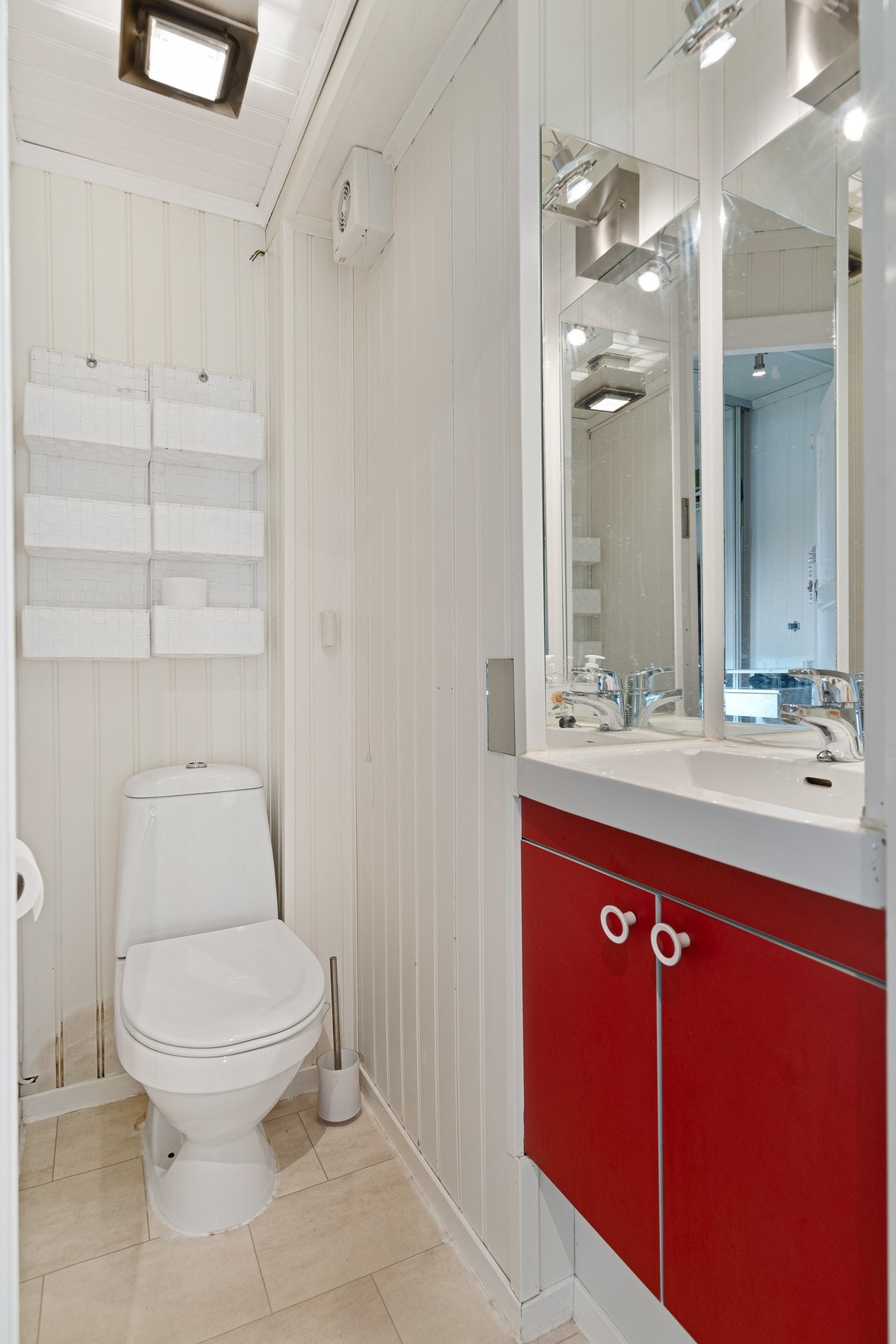 Toalettrom i første etasje Galleribilde