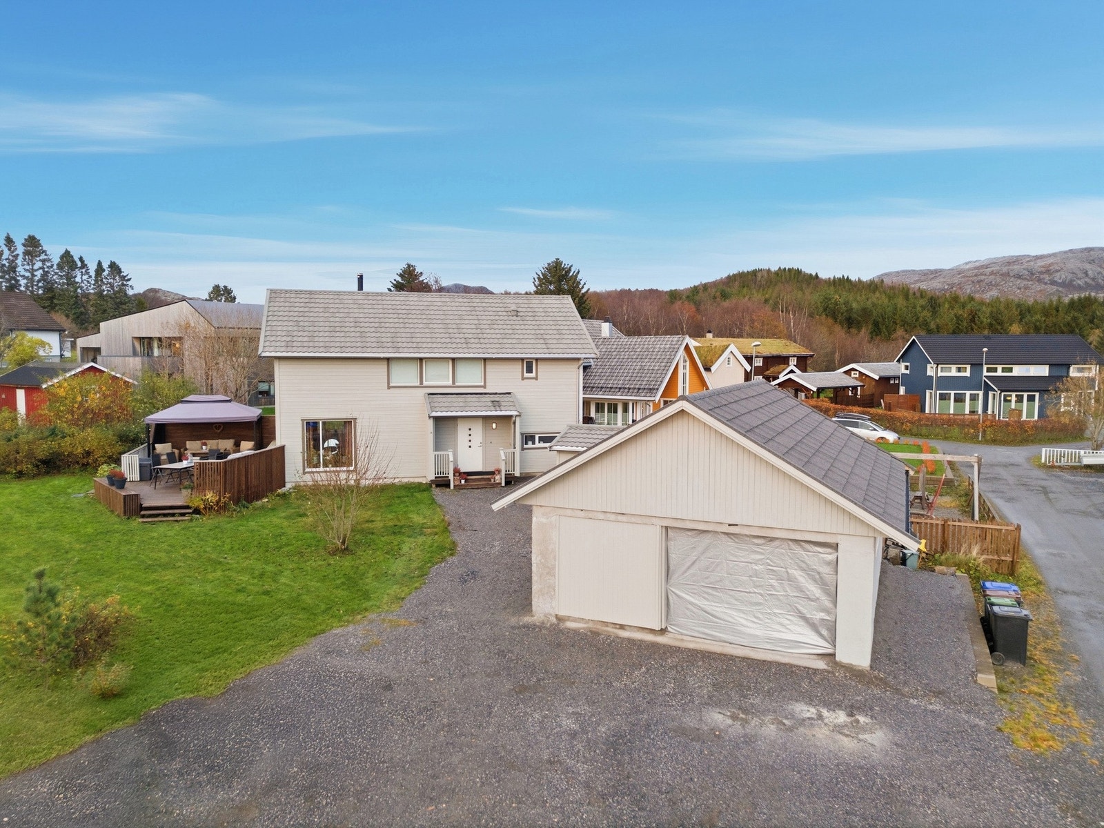 Garasjen er bygget i 2024. Galleribilde