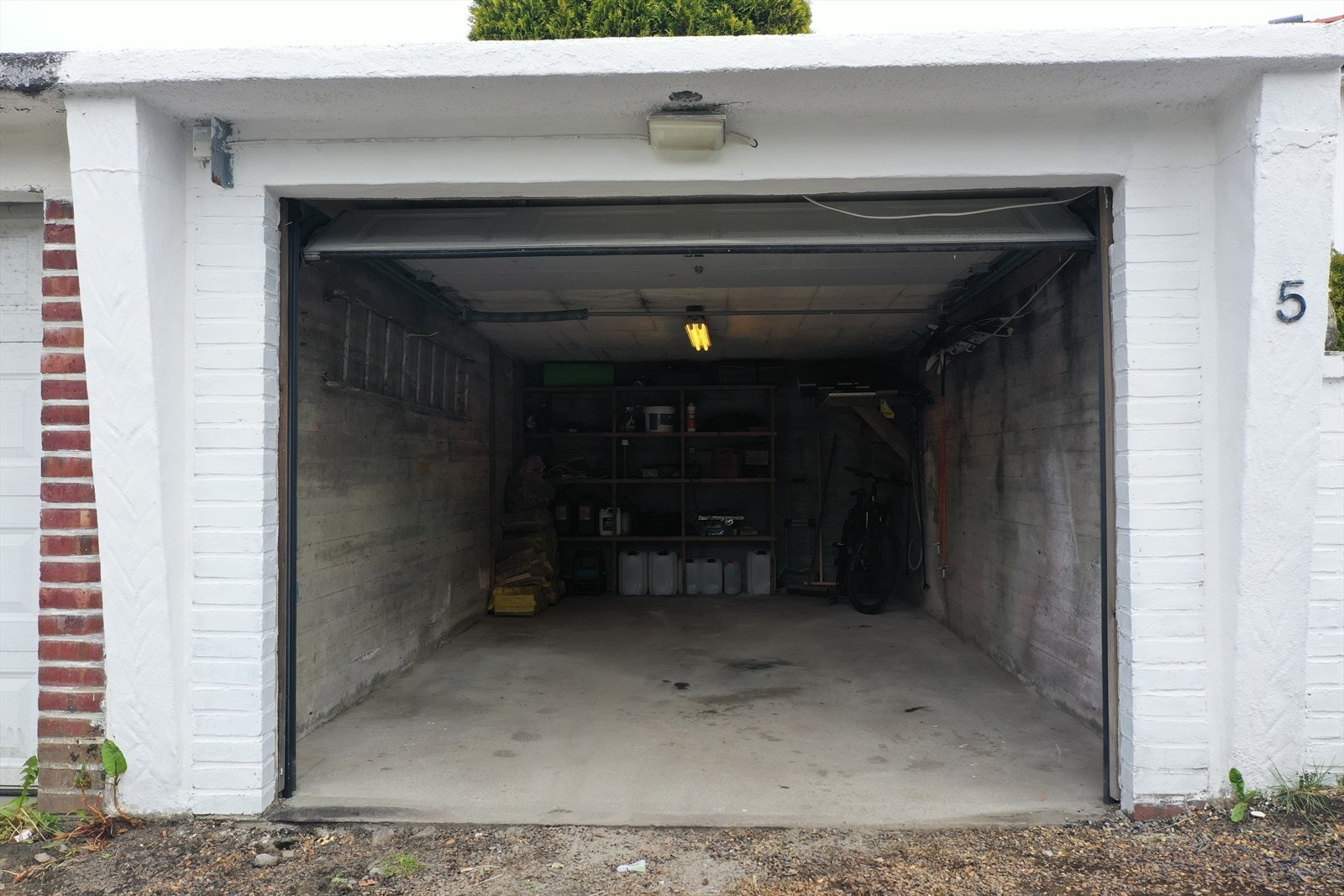 Garasje som tilhører eiendommen Galleribilde