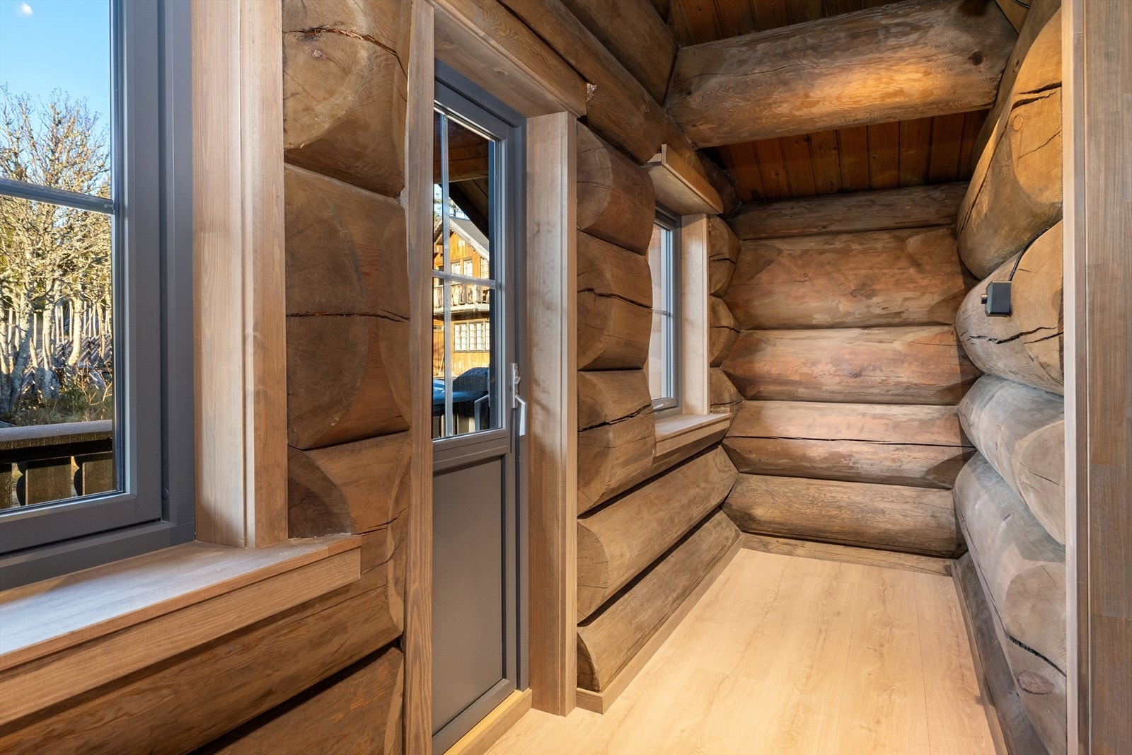 Soverom nr 2 oppe. Ikke godkjent for varig opphold. Galleribilde