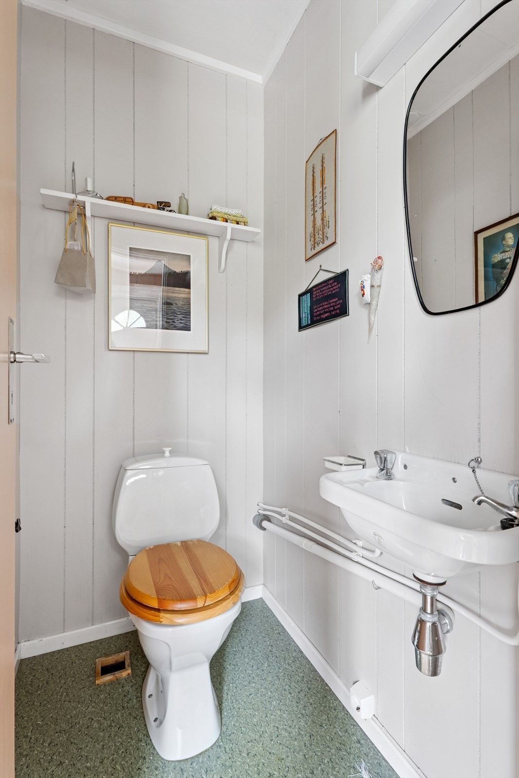 Toalettrom 1. etasje. Galleribilde