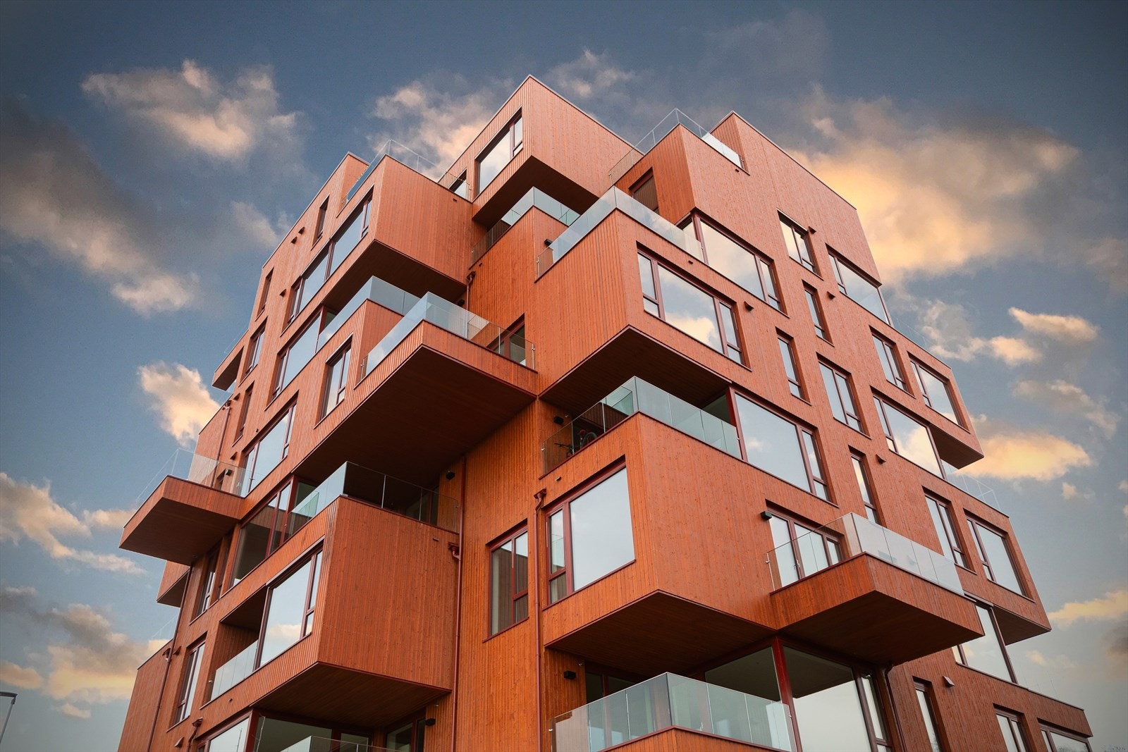 Fasade. Boligen ligger flott til i 7. etasje. Galleribilde