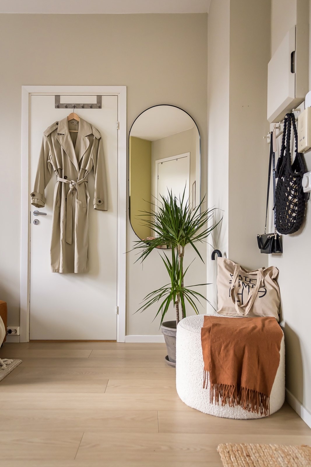 Leiligheten disponerer en bod i samme etasje og en kjellerbod. Galleribilde