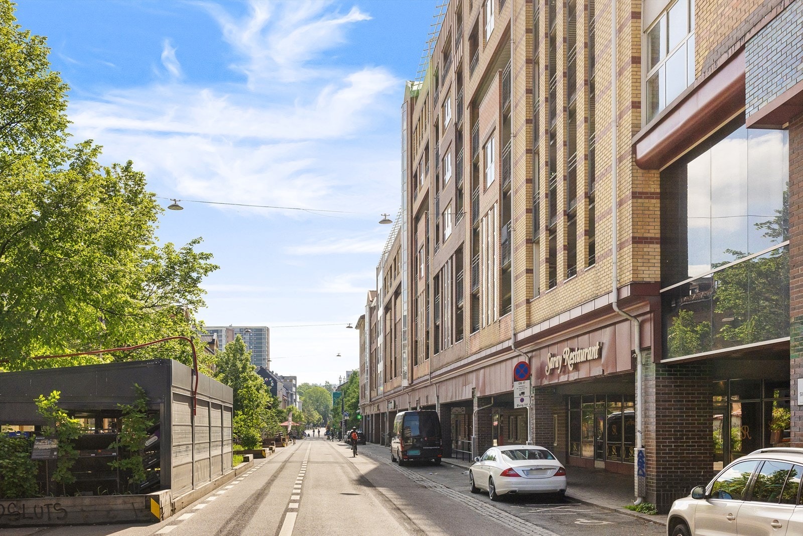 Hverdagslogistikken er enkel med Meny og Rema 1000 kun få minutter unna. Galleribilde