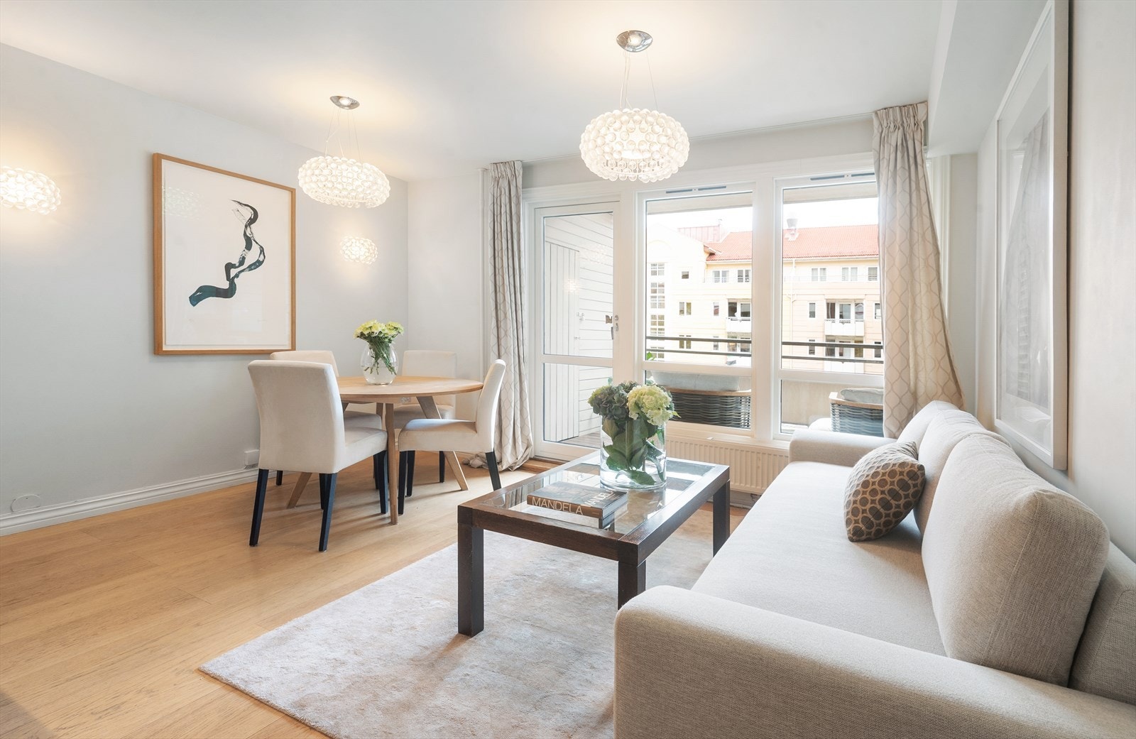 Velkommen til Smalgangen 24 presentert av Malin Natvig v/Eiendomsmegler 1! Foto: Christian v/Studio Oslo Galleribilde